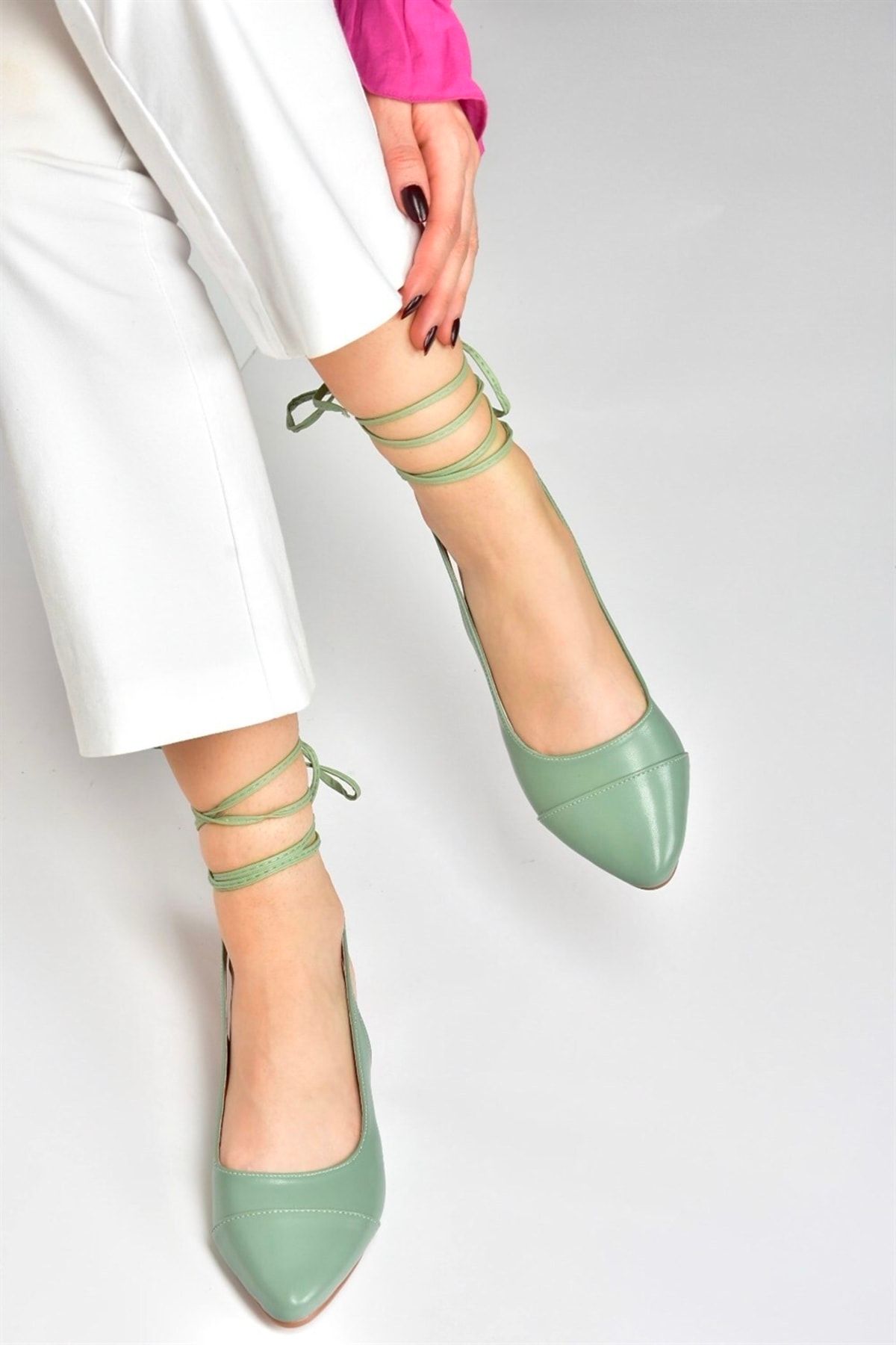 Fox Shoes Yeşil Bilek Bağlamalı Kadın Babet M726890209