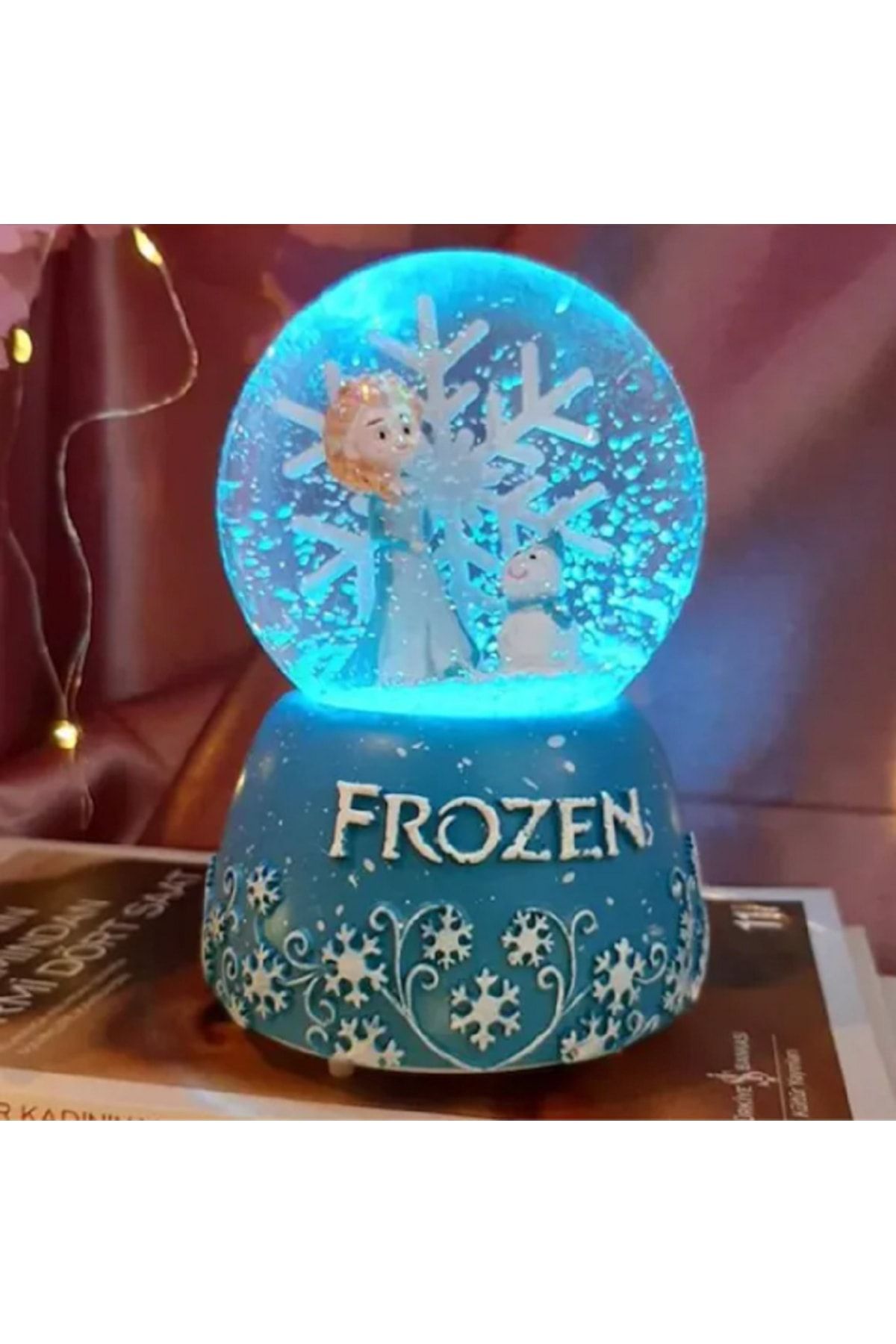 hediyeconcepti Frozen Büyük Boy Işıklı Müzikli Püskürtmeli Kar Küresi