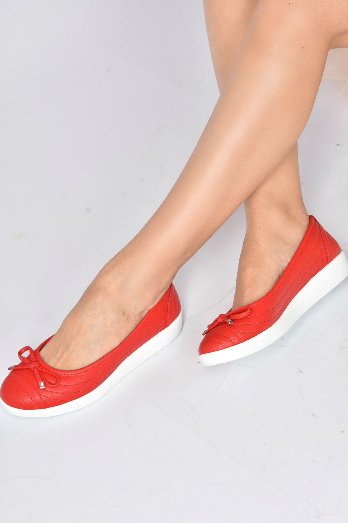Fox Shoes Kadın Kırmızı Günlük Ayakkabı K848212509