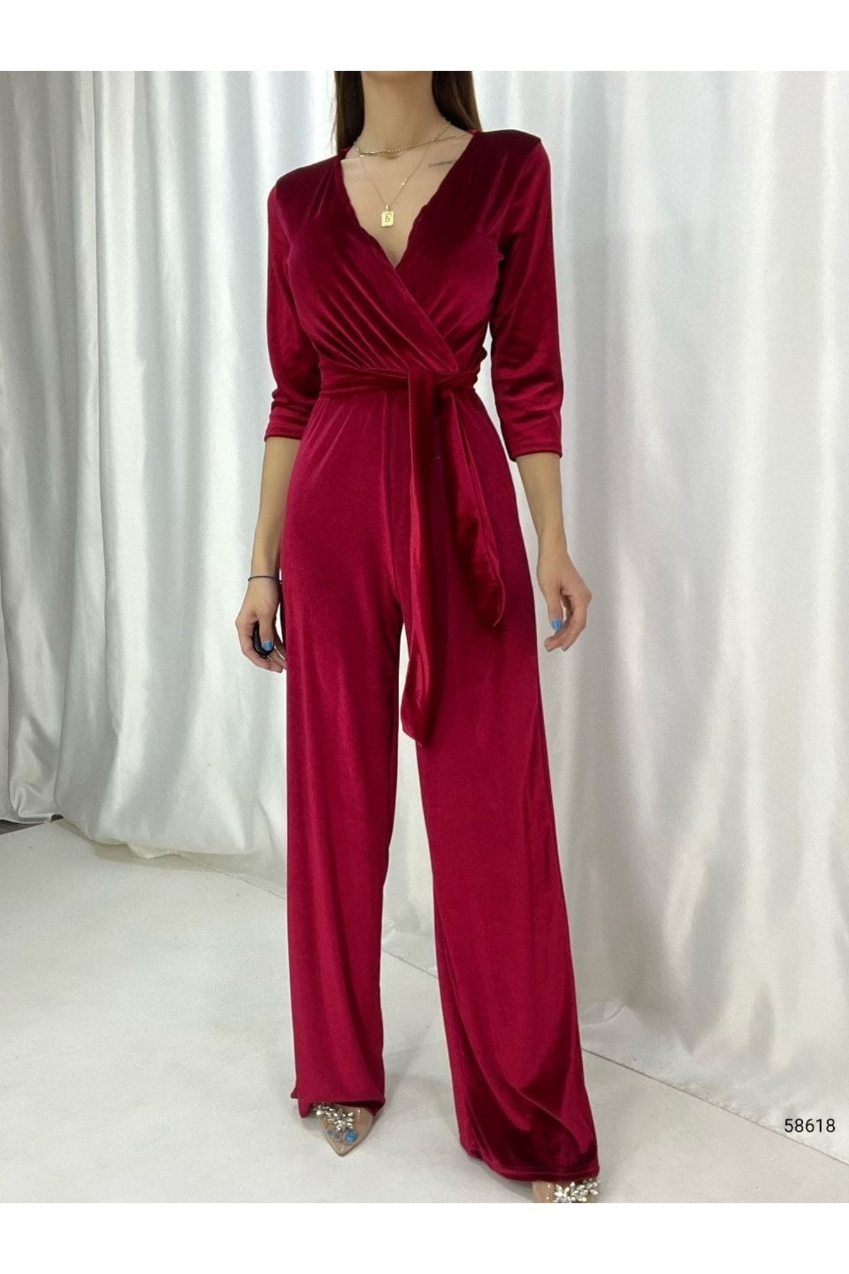Genel Markalar Kadın Kırmızı Bol Paça Kuşaklı Kadife Kumaş Tulum Elbise
