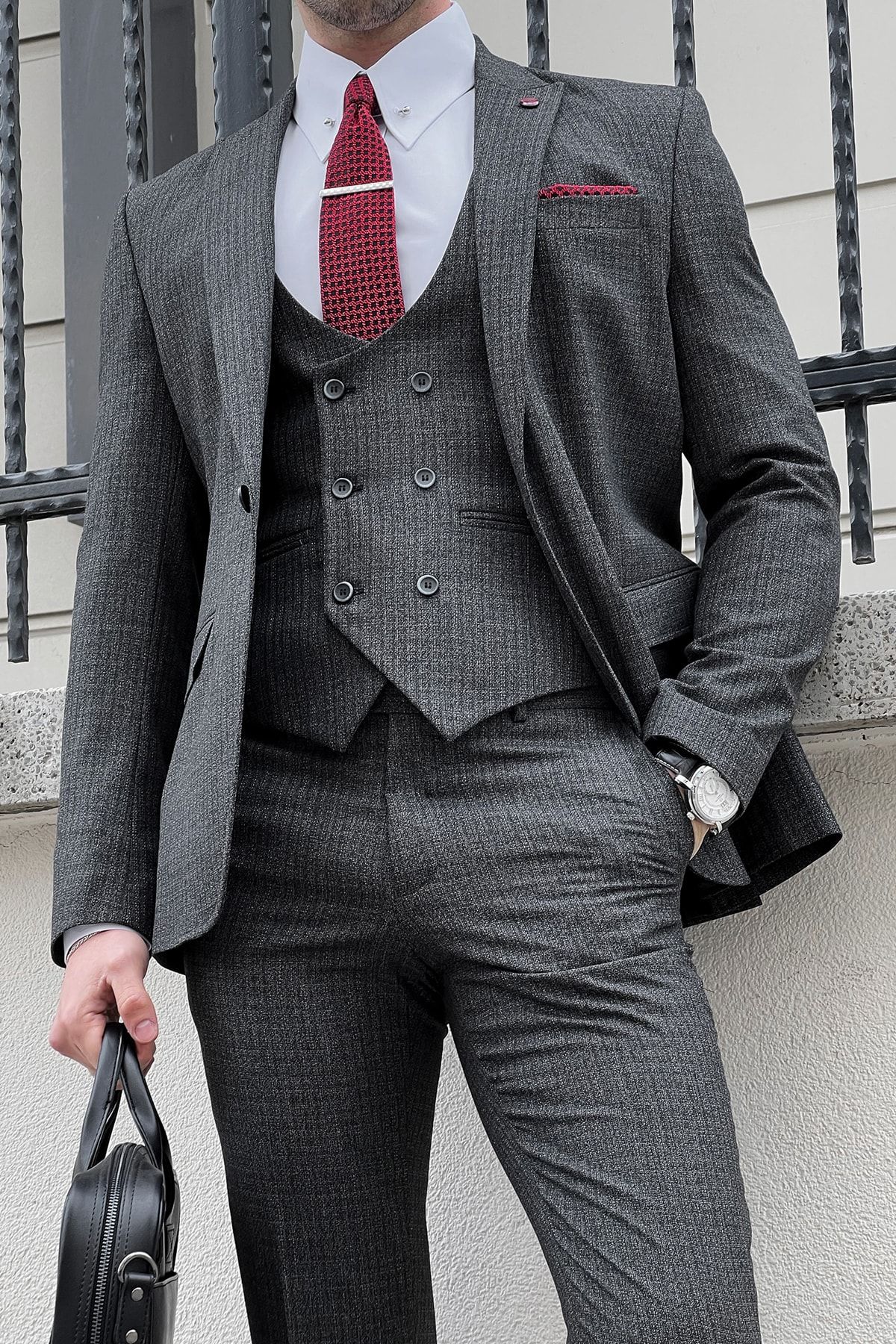 NAZEF Dar Kesim Kendinden Desenli Sivri Yaka Yelekli Antrasit Erkek Takım Elbise ( Premium Series )
