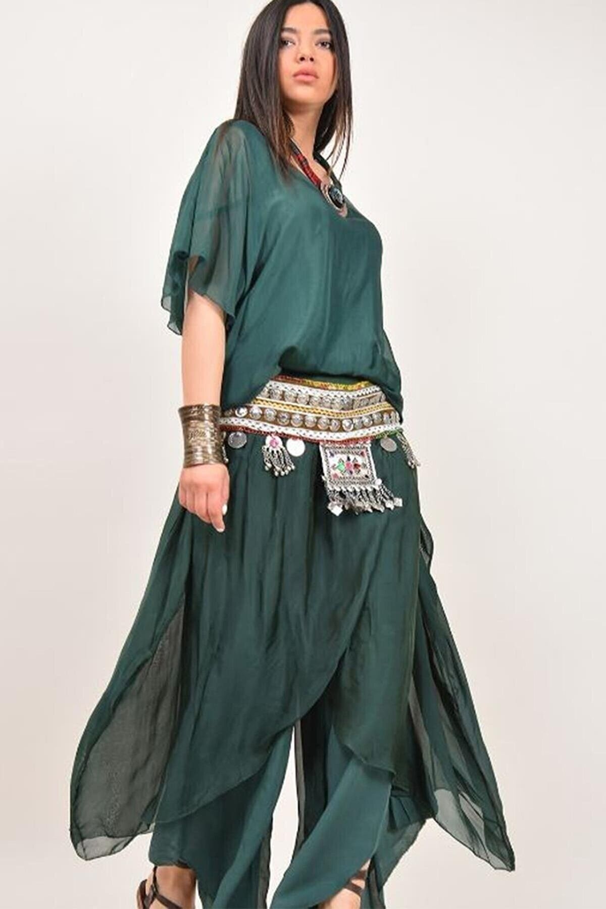 Bohem Stil Italyan Zümrüt Yeşili Şık Ipek Bluz Ve Asimetrik Kapaklı Pantolon Takım
