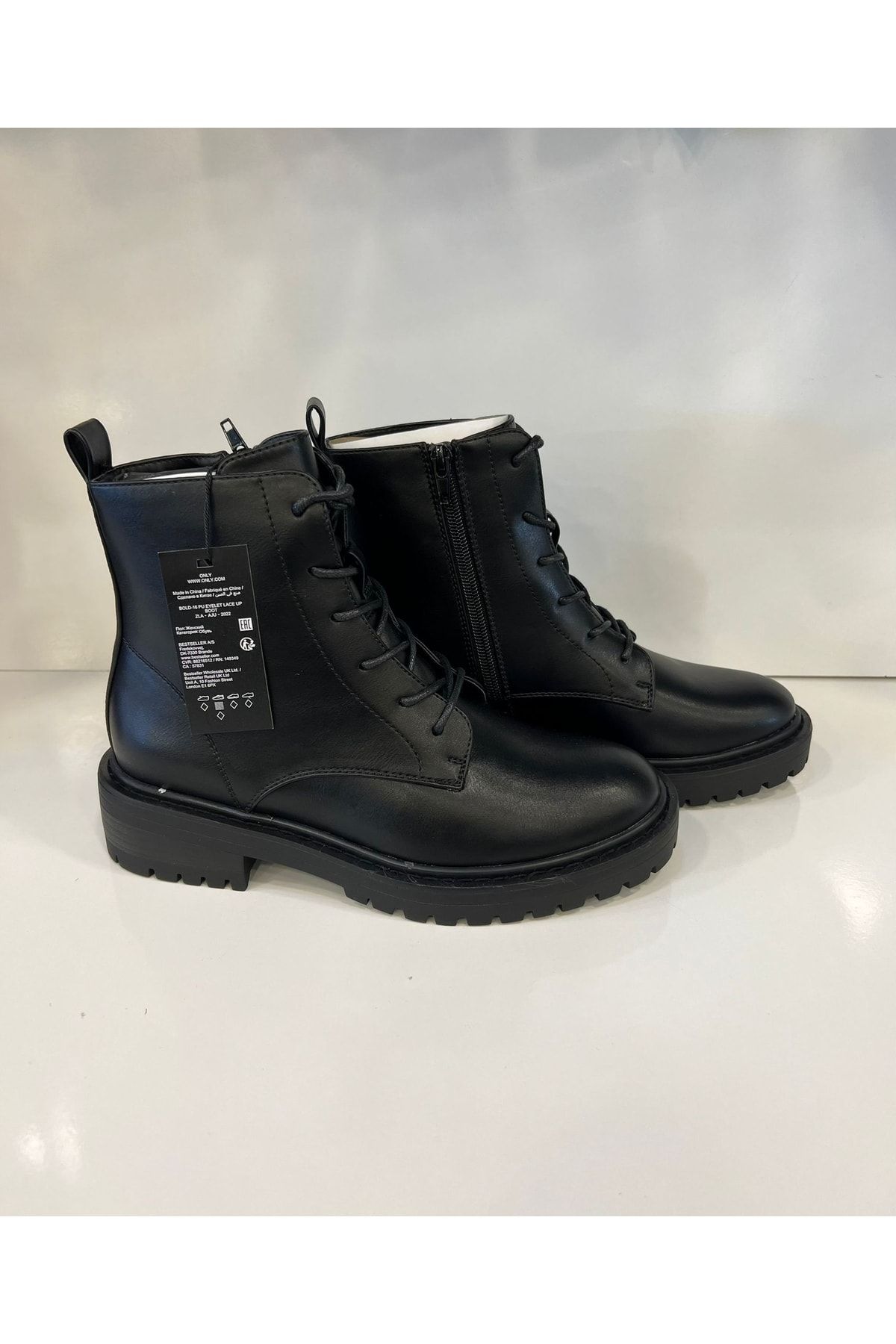 Only Onlbold-1 Pu Eyelet Lace Up Boot