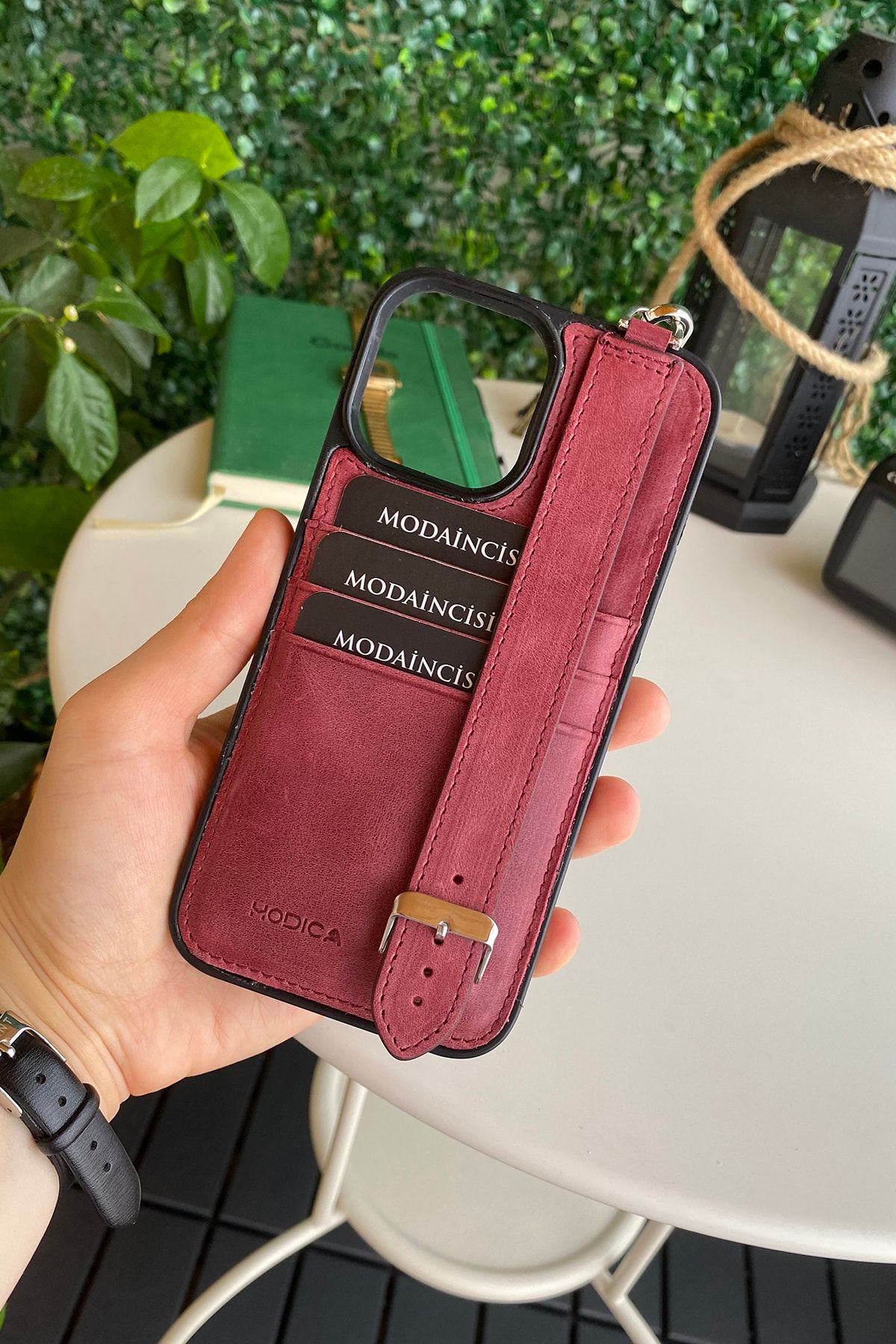Modica Aura - Iphone 13 Pro Max Hakiki Deri Kaplama Kart Bölmeli Bordo Telefon Kılıfı, Bilek Askılı