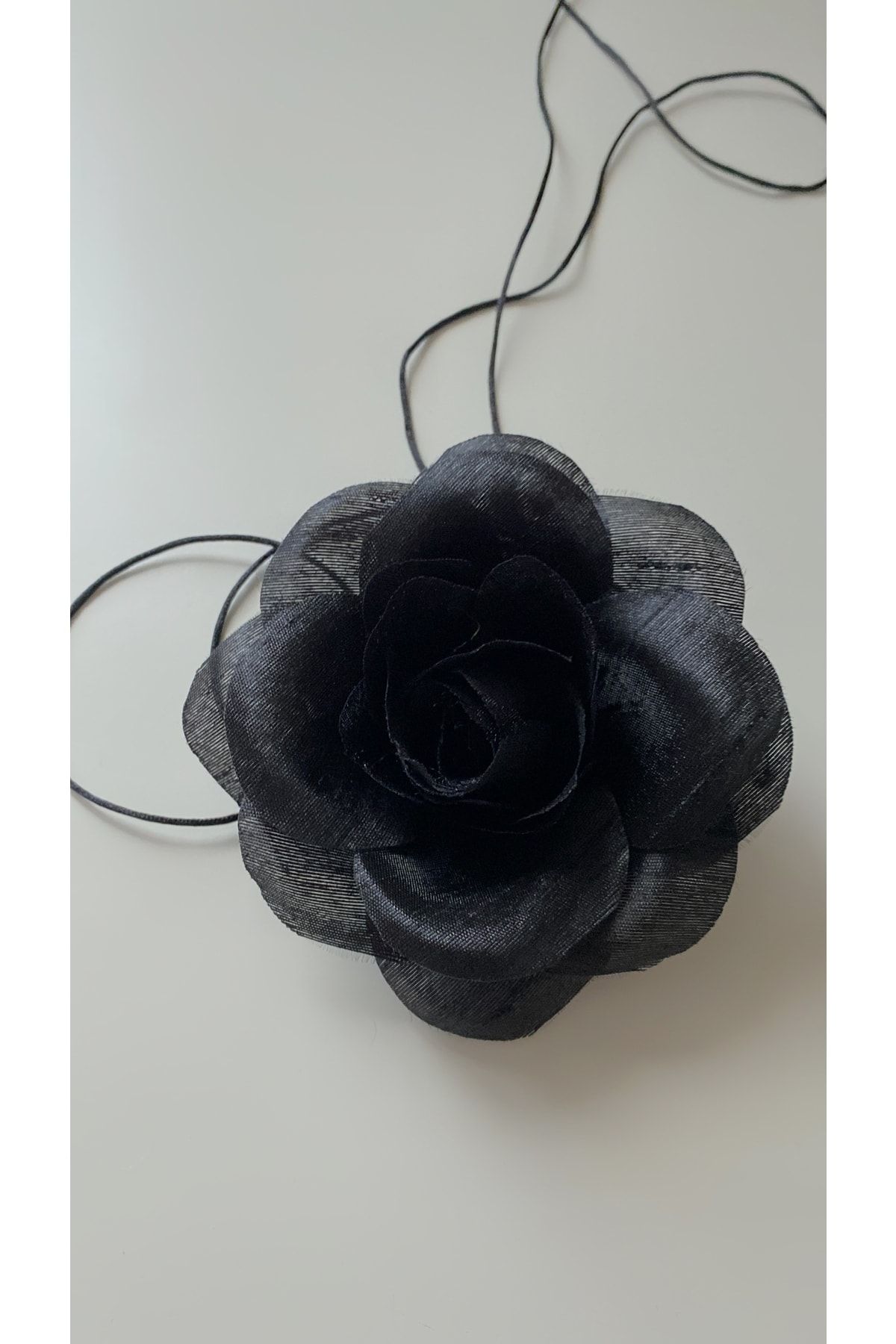 Âlâ Atelier Bağcıklı Kumaş Çiçek Choker Kolye Gül Kolye