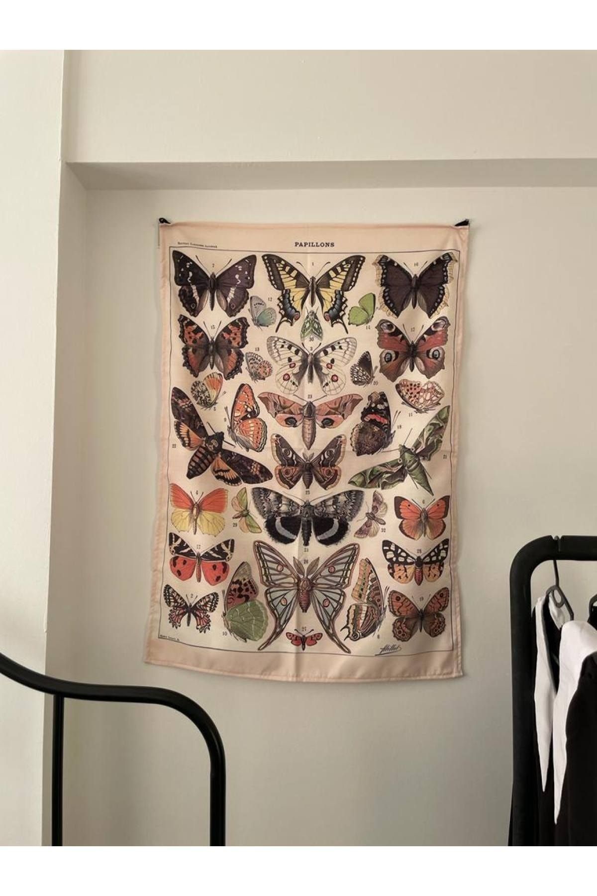 Planet Butik Butterfly Family Duvar Örtüsü - Wall Tapestry I 70 X 100 Cm