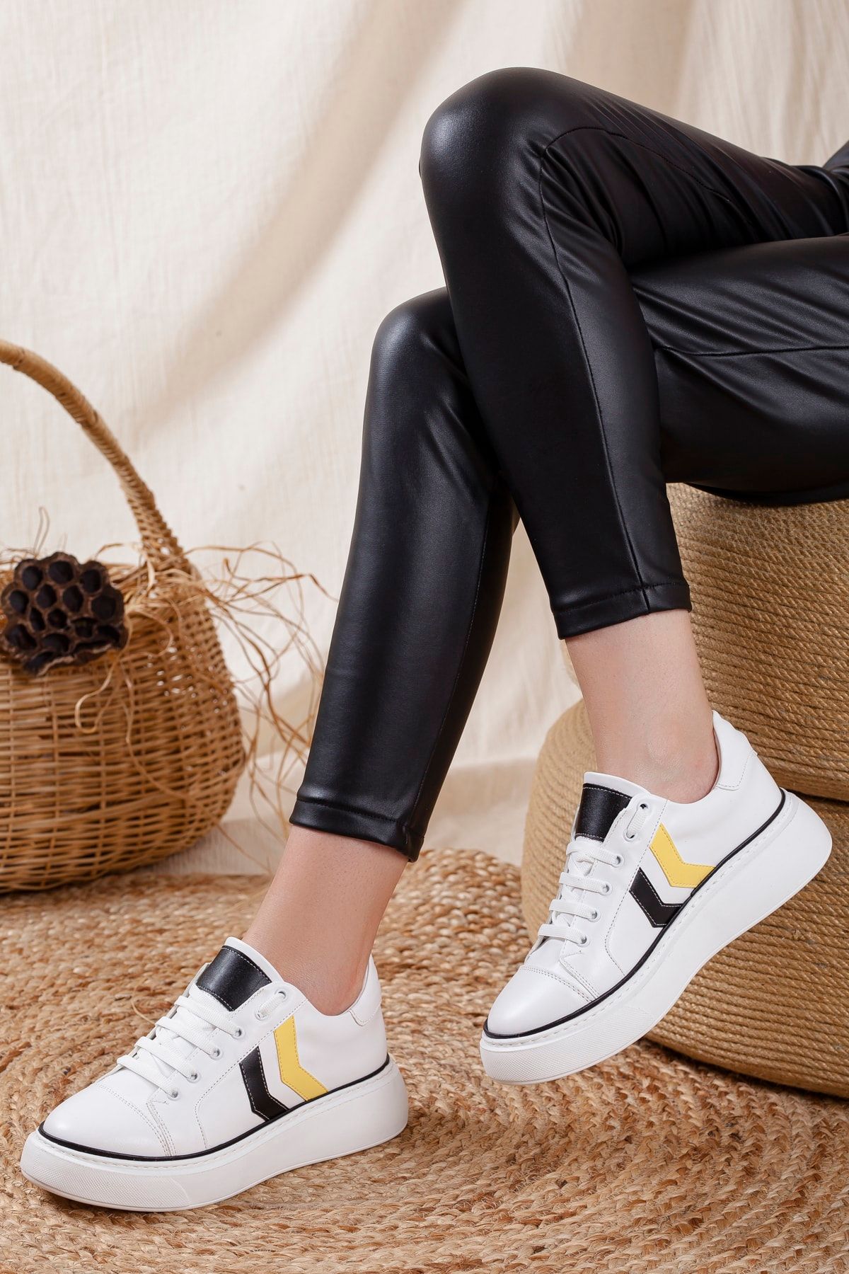 Odal Shoes Unisex Beyaz-siyah Şeritli Sneakers Ayakkabı Hmml01