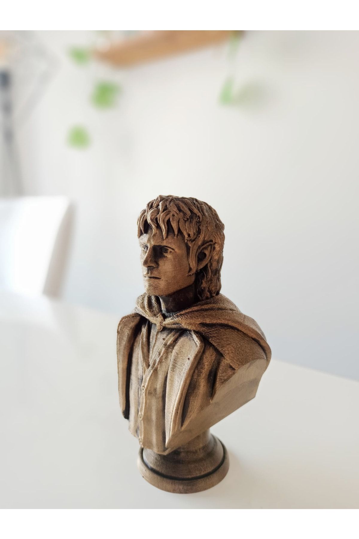 Carbontech 3D Teknolojileri Frodo Baggins 15cm Yüzüklerin Efendisi Büst Dekoratif Hediyelik Figür Heykelcik