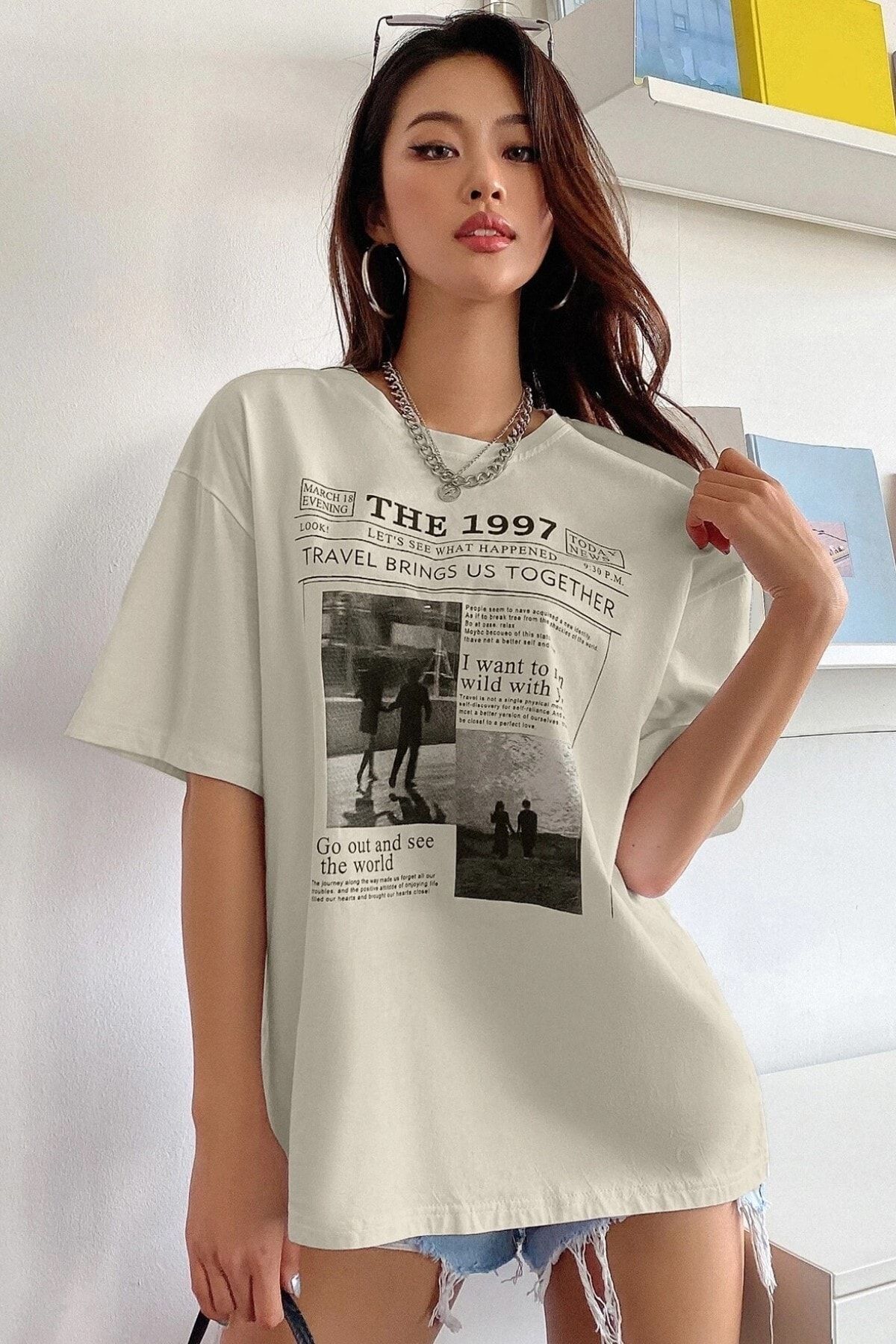 MODAGEN Kadın Bej The 1997 Baskılı Oversize T-shirt