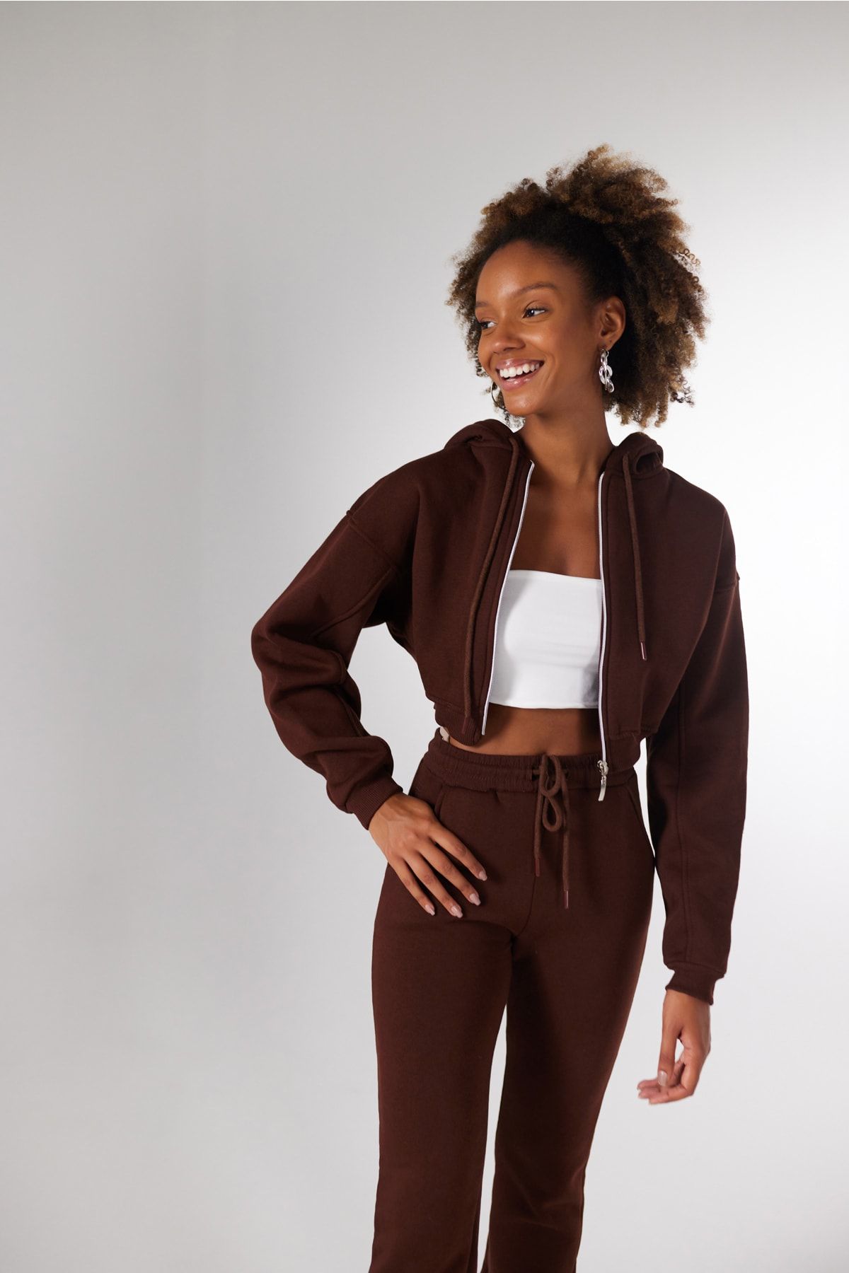 HOLLY LOLLY Kadın Kahverengi Kapüşonlu Uzun Kol Fermuarlı Crop Mixed Sweatshirt