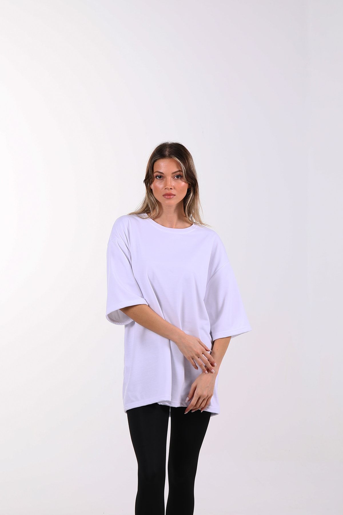 MAXI DRY Aşırı Terleme Önleyici, Islaklık Sızdırmaz Beyaz Kadın Tişört - Oversize - Termal, Dört Mevsim