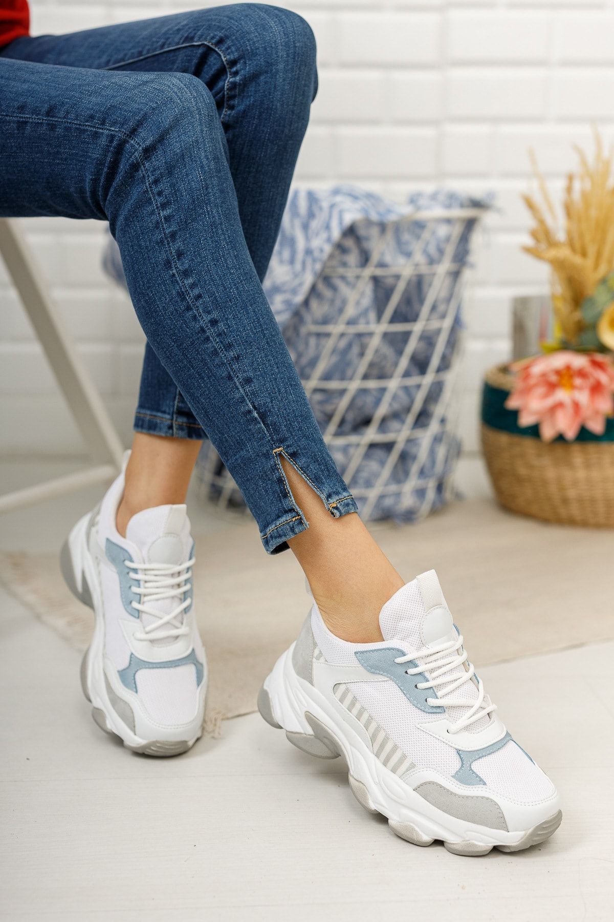 meyra'nın ayakkabıları Kadın Beyaz Mavi Bağcıklı Sneaker