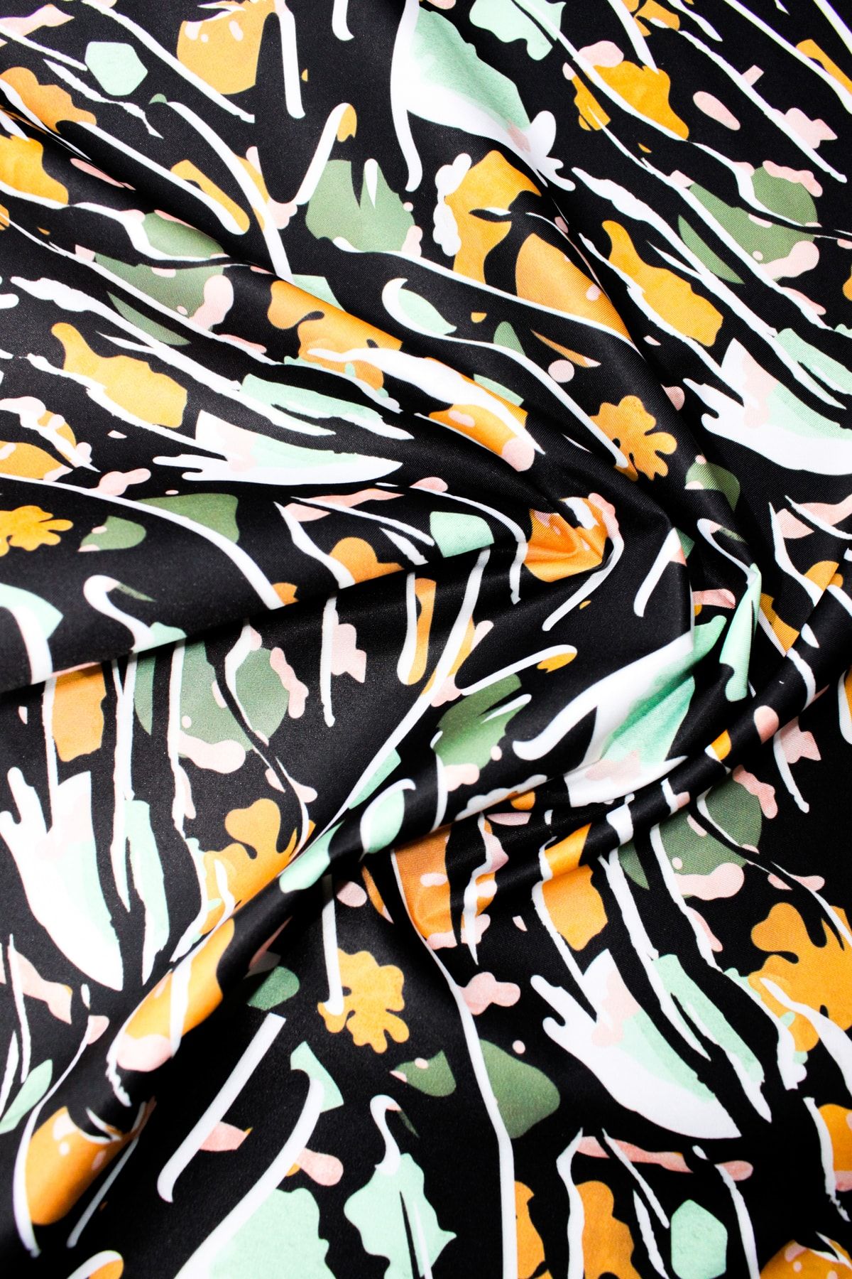Zirve Print&Fabric Boya Desenli Paraşüt Kumaş