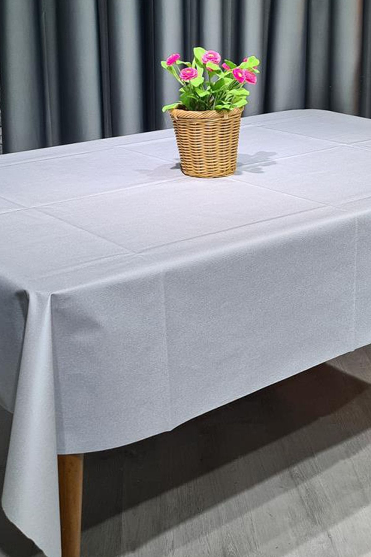 Çeyiz Diyarı Shiney Silinebilir Dikdörtgen Masa Örtüsü Silver 140x180cm