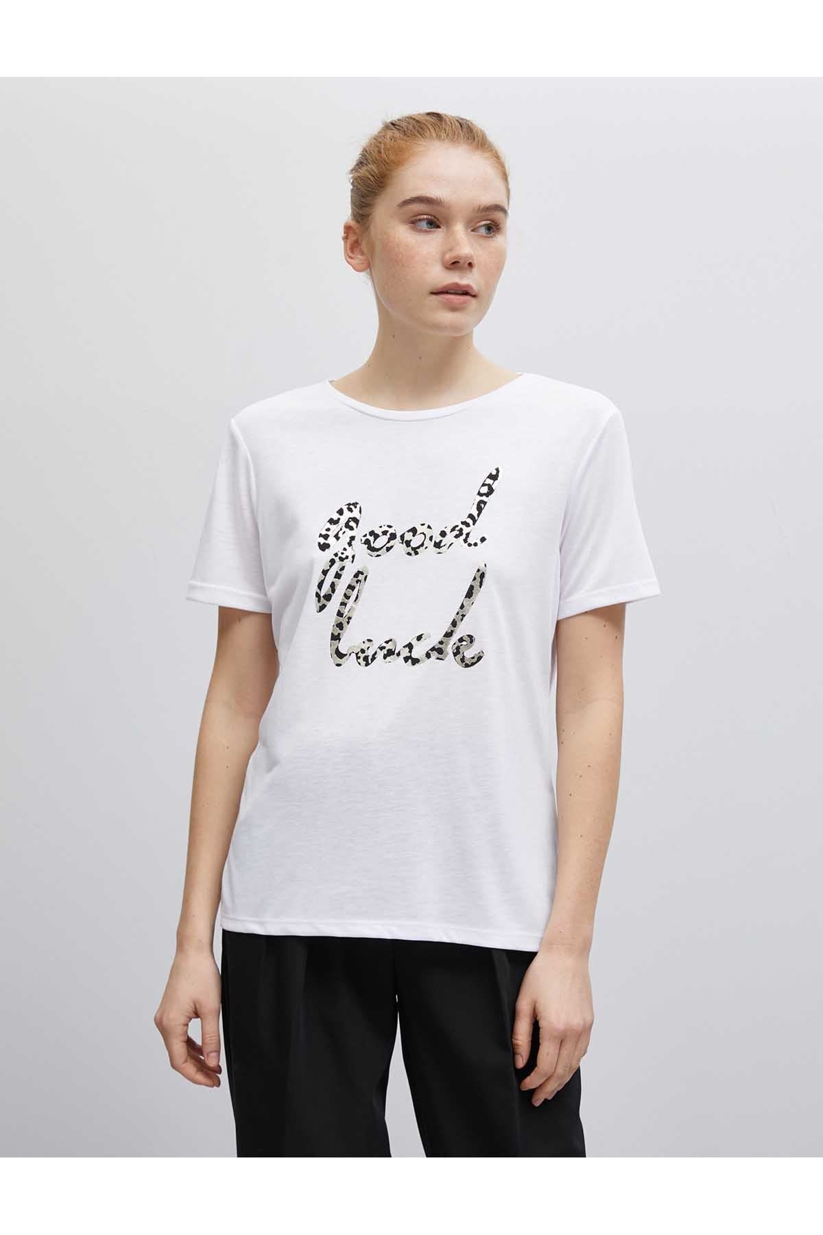 Koton Kadın Kirik Beyaz T-Shirt 21YY59000008