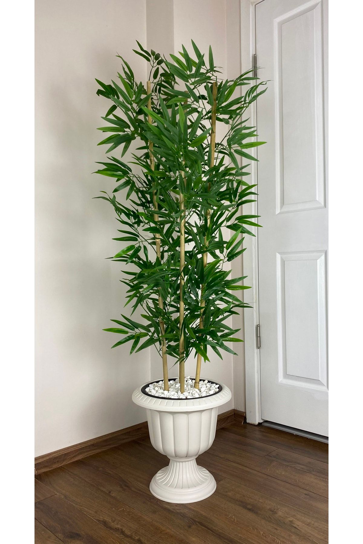 BİÇİÇEK Yapay Bambu Ağacı 170cm Yoğun Yapraklı Kırık Beyaz Renk Nergis Saksıda