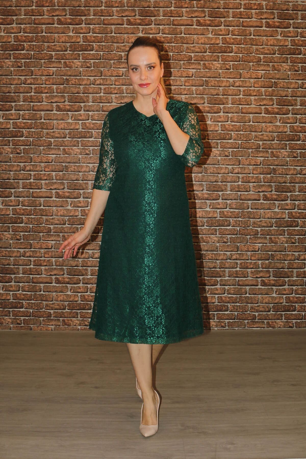 Nidya Moda Büyük Beden Kloş Yeşil Dantel Abiye Elbise-4036y
