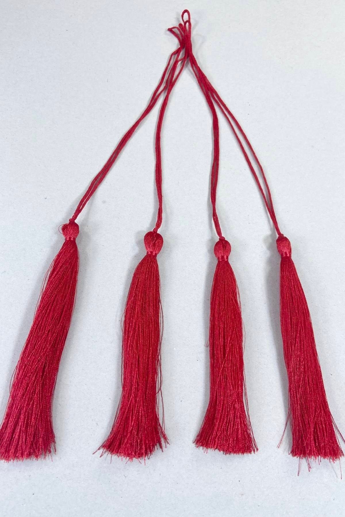 Hobigram Kırmızı Uzun Kep Süsleme Püskülü Boy 20 cm