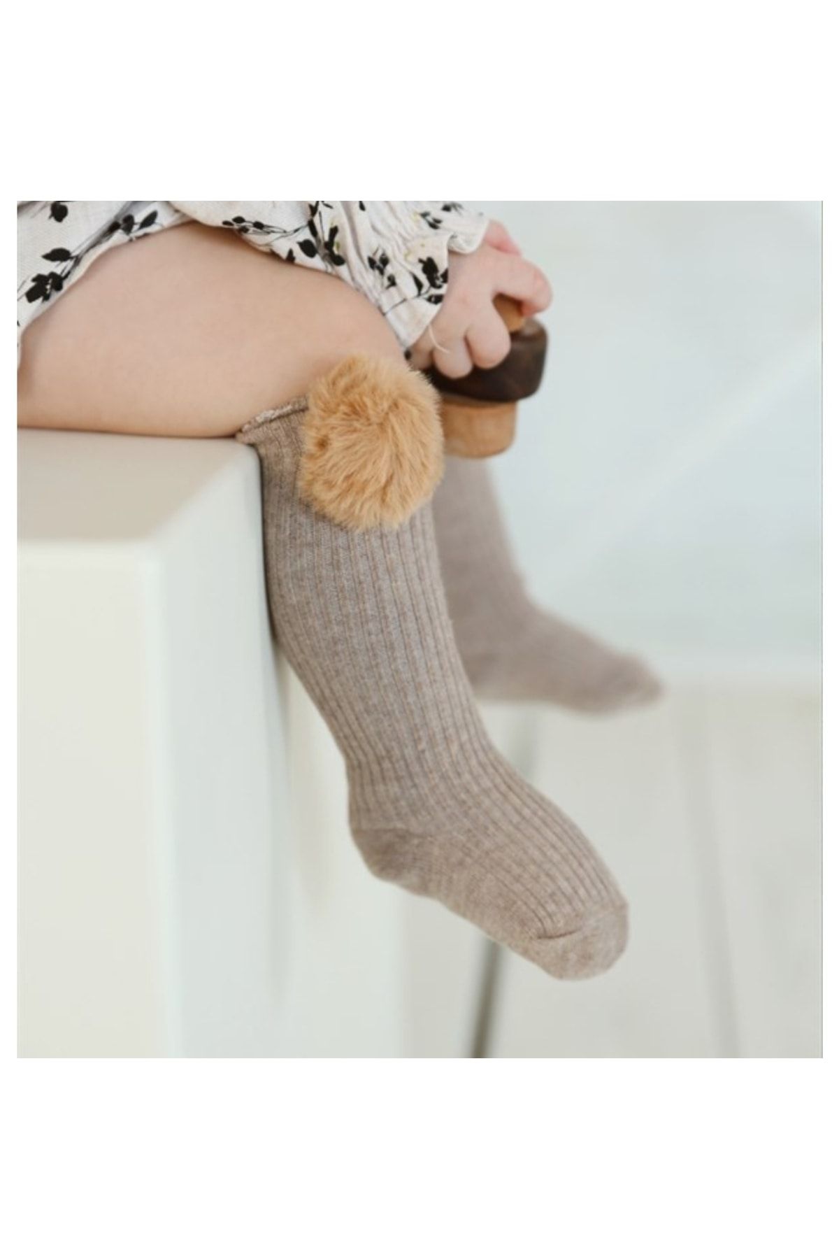 BEBEĞİME ÇORAP Kız Bebek Çorabı - Kız Çocuk Çorabı Bej Ponponlu Dizaltı Çorap 4-5 Yaş