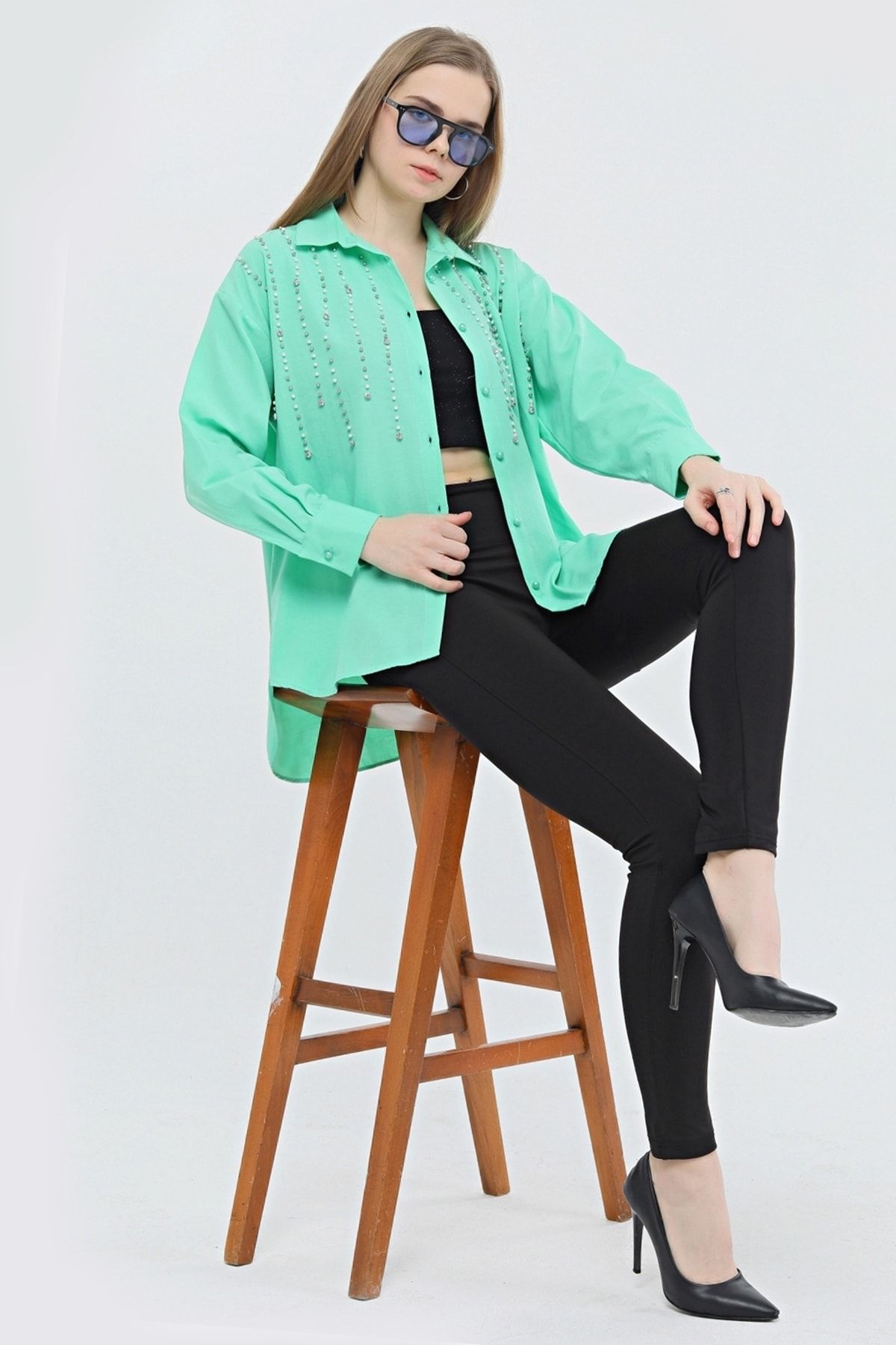 MD trend Kadın Mint Yeşili Balon Kollu Taş Işlemeli Inci Detaylı Oversize Gömlek