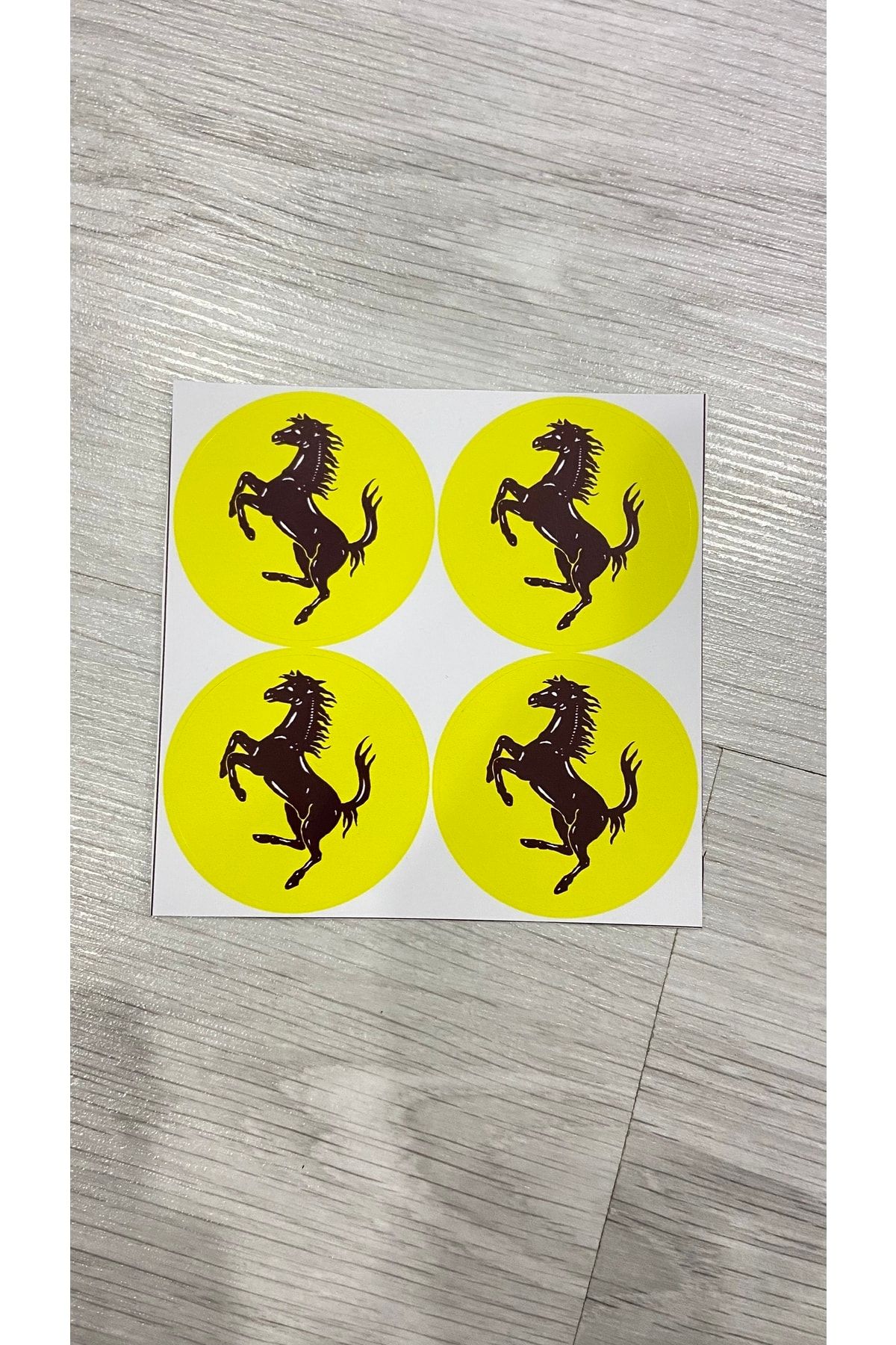 otodemir Ferrari Sticker - 4’lü Etiket Yuvarlak Sticker - Ferrari Arma Sticker Yapışkanlı