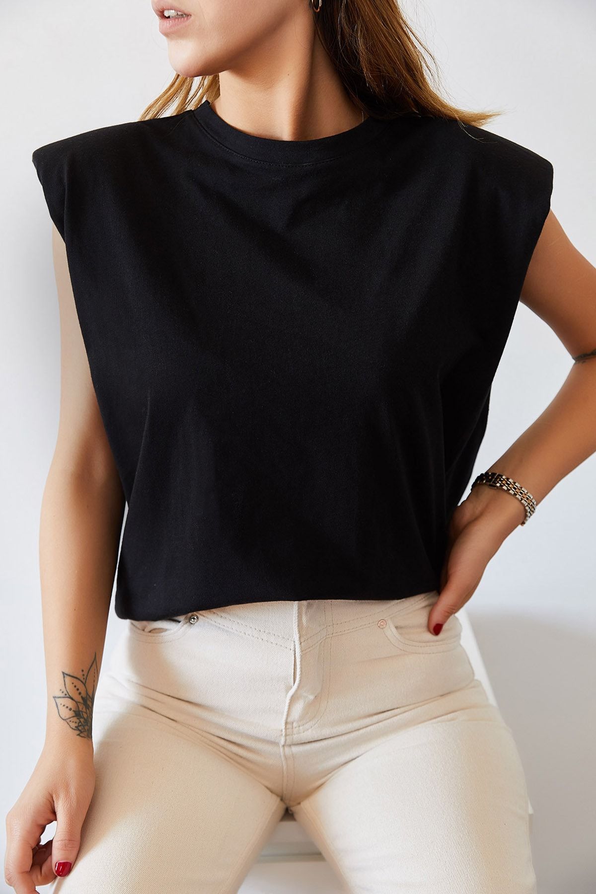 XHAN Kadın Siyah Vatkalı Basic T-shirt 0YXK2-43401-02
