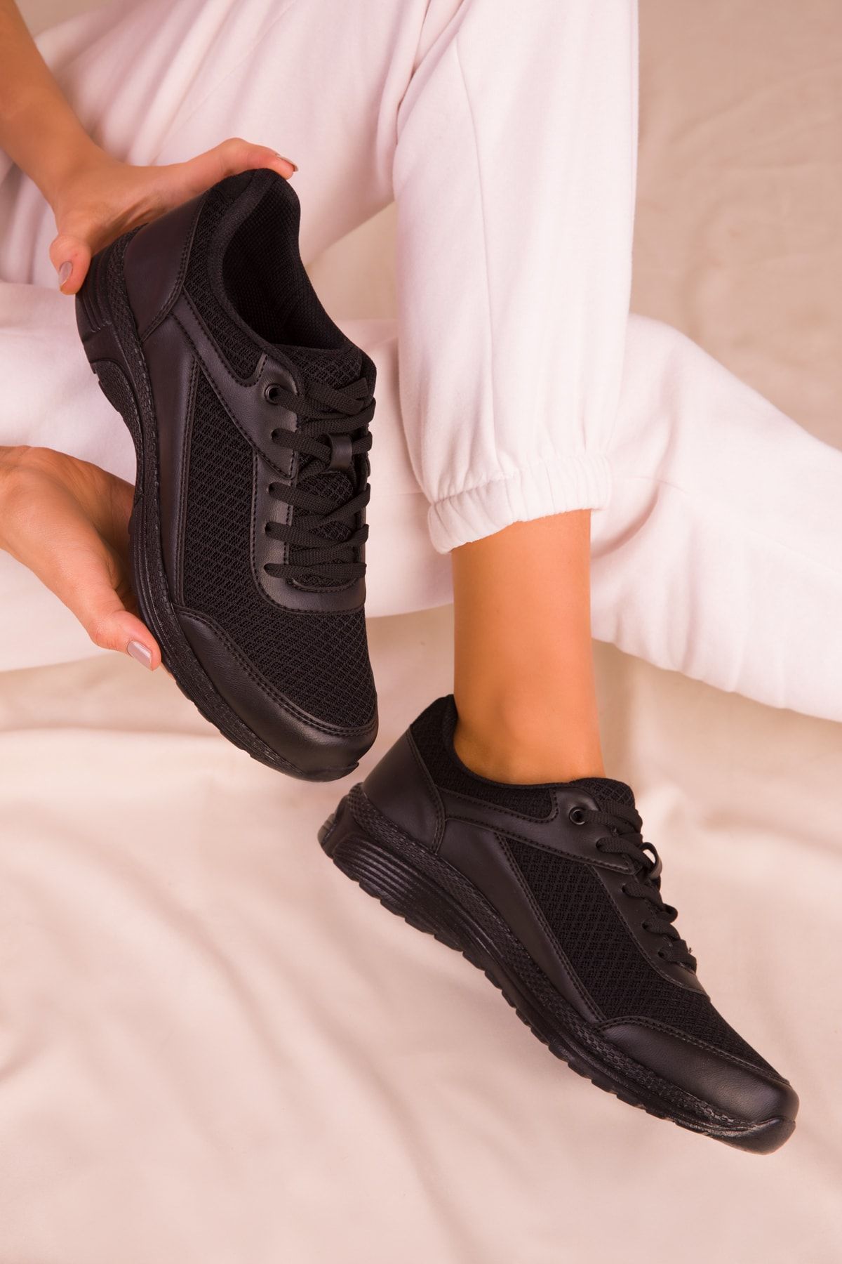 SOHO Siyah-Siyah Kadın Sneaker 15930