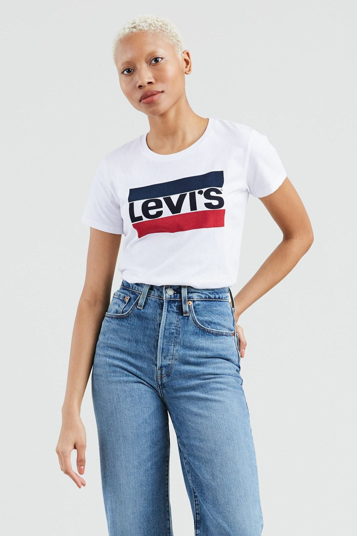 Levi's Kadın Perfect Graphic Sportswear Logo T-Shirt 29526-0094