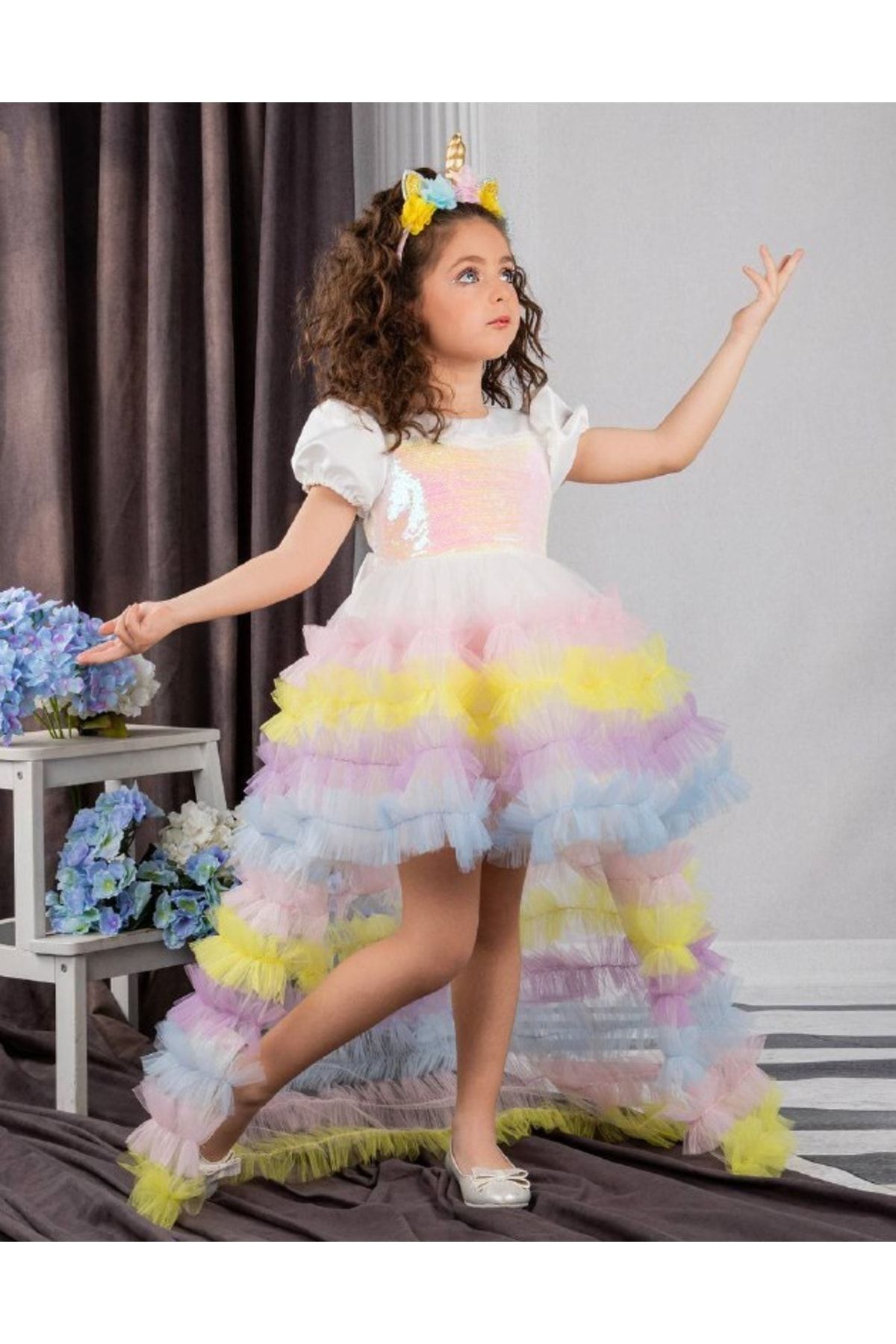 Sare Çocuk Giyim Unicorn Toka Dahil Kat Kat Tül Detaylı Özel Tasarım Abiye Kız Çocuk Kısa Kol Doğum Günü Elbisesi