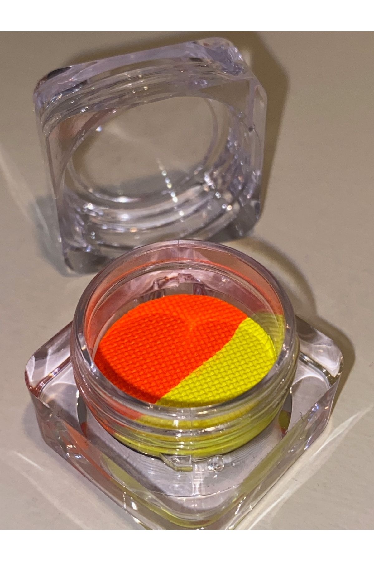 Coss Citrus Su Bazlı Renkli Eyeliner - Uygulama Fırçası Hediyeli By Dilge Baylan