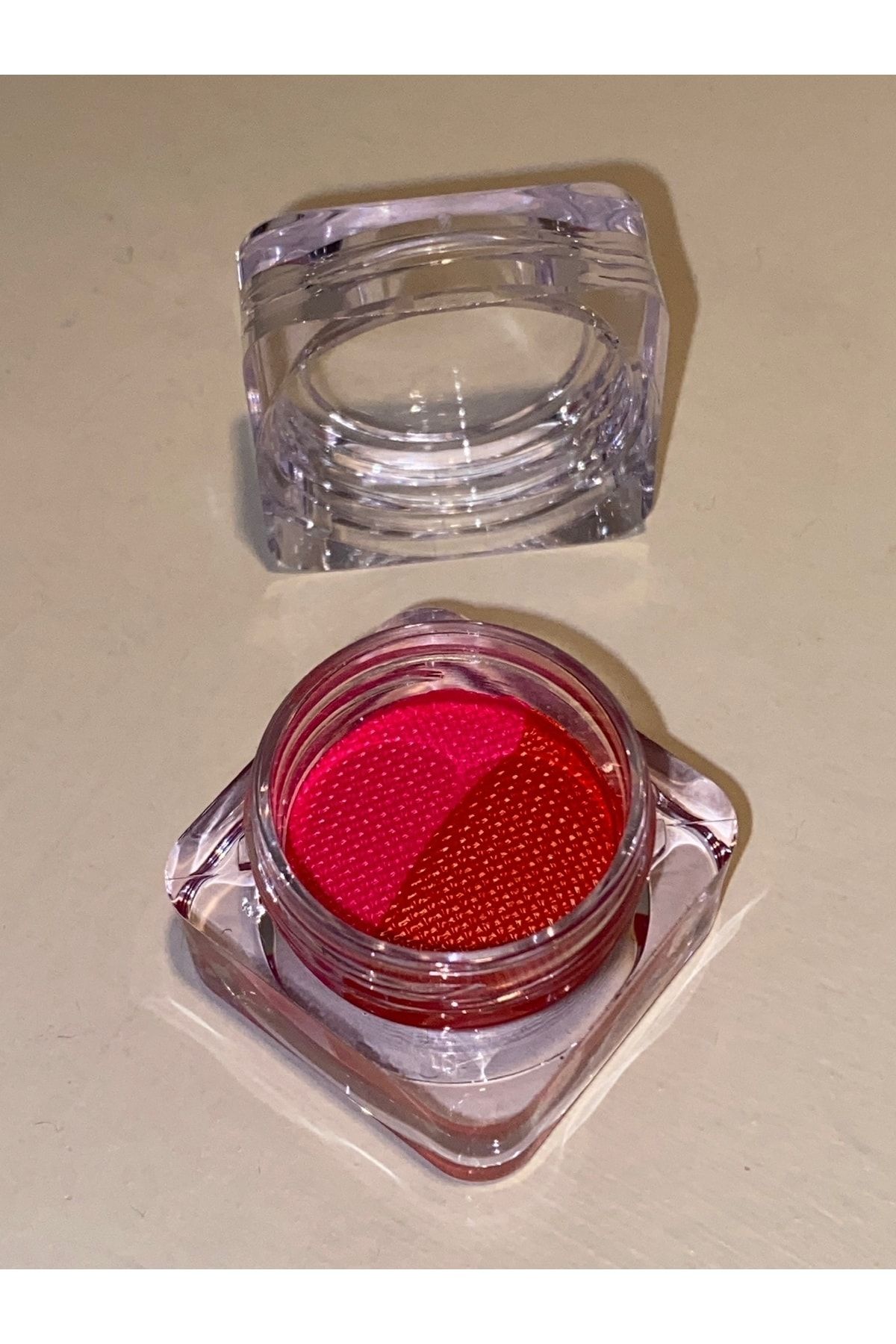 Coss Valentine Su Bazlı Renkli Eyeliner - Uygulama Fırçası Hediyeli By Dilge Baylan