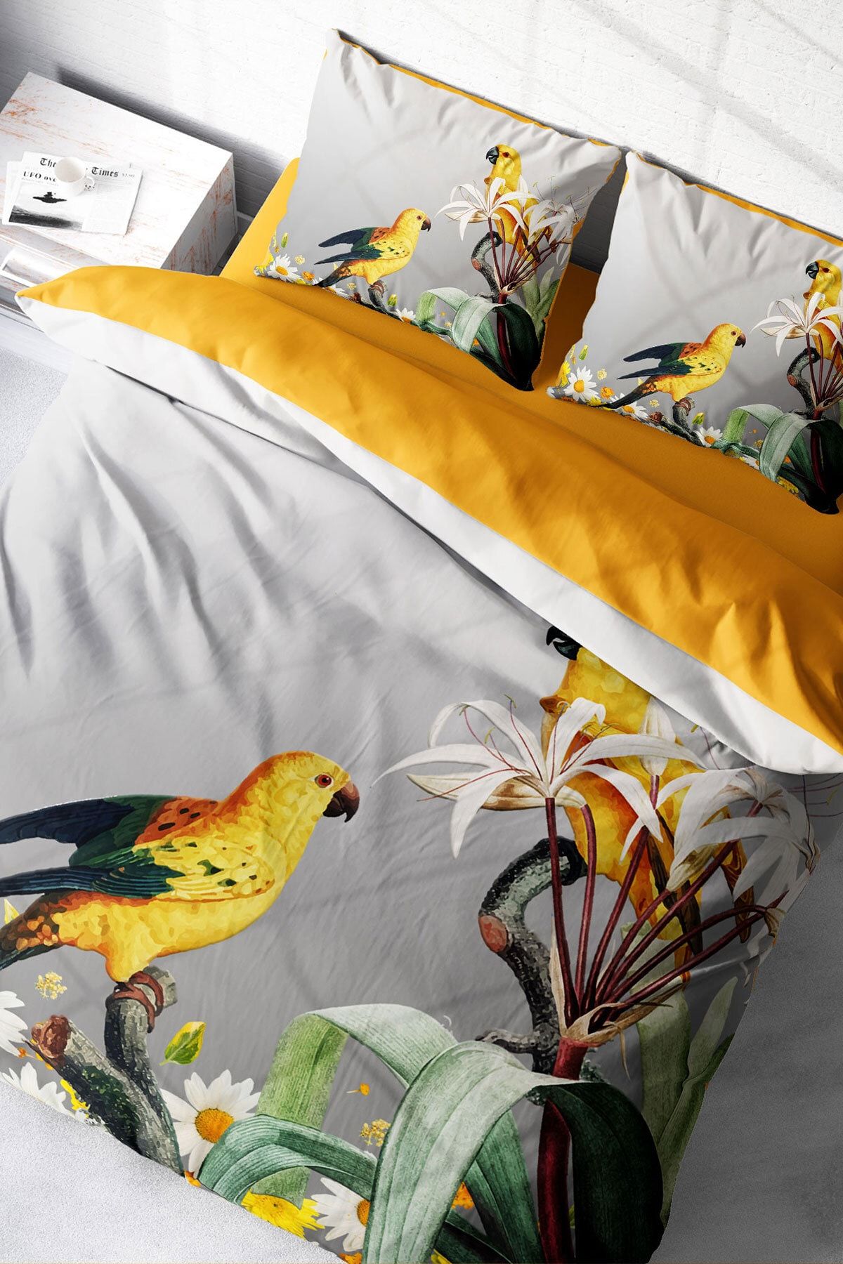 PerlaSera Çift Kişilik Nevresim Seti Sık Dokuma Pamuk Saten 3d Özel Tasarım Yellow Parrot (çarşafsızdır)