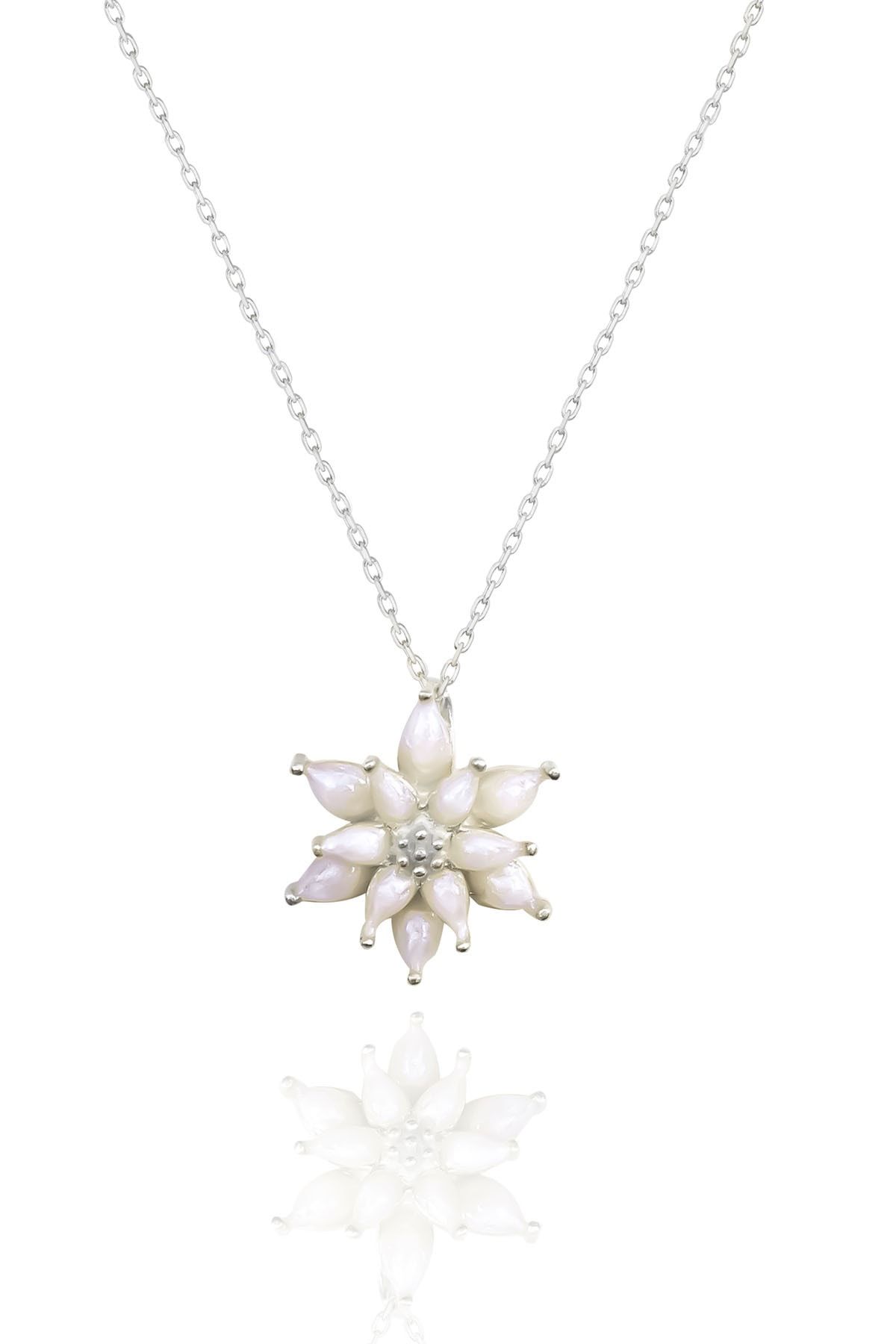 Papatya Silver 925 Ayar Gümüş Rodyum Kaplama Beyaz Mineli Lotus Çiçeği Kolye