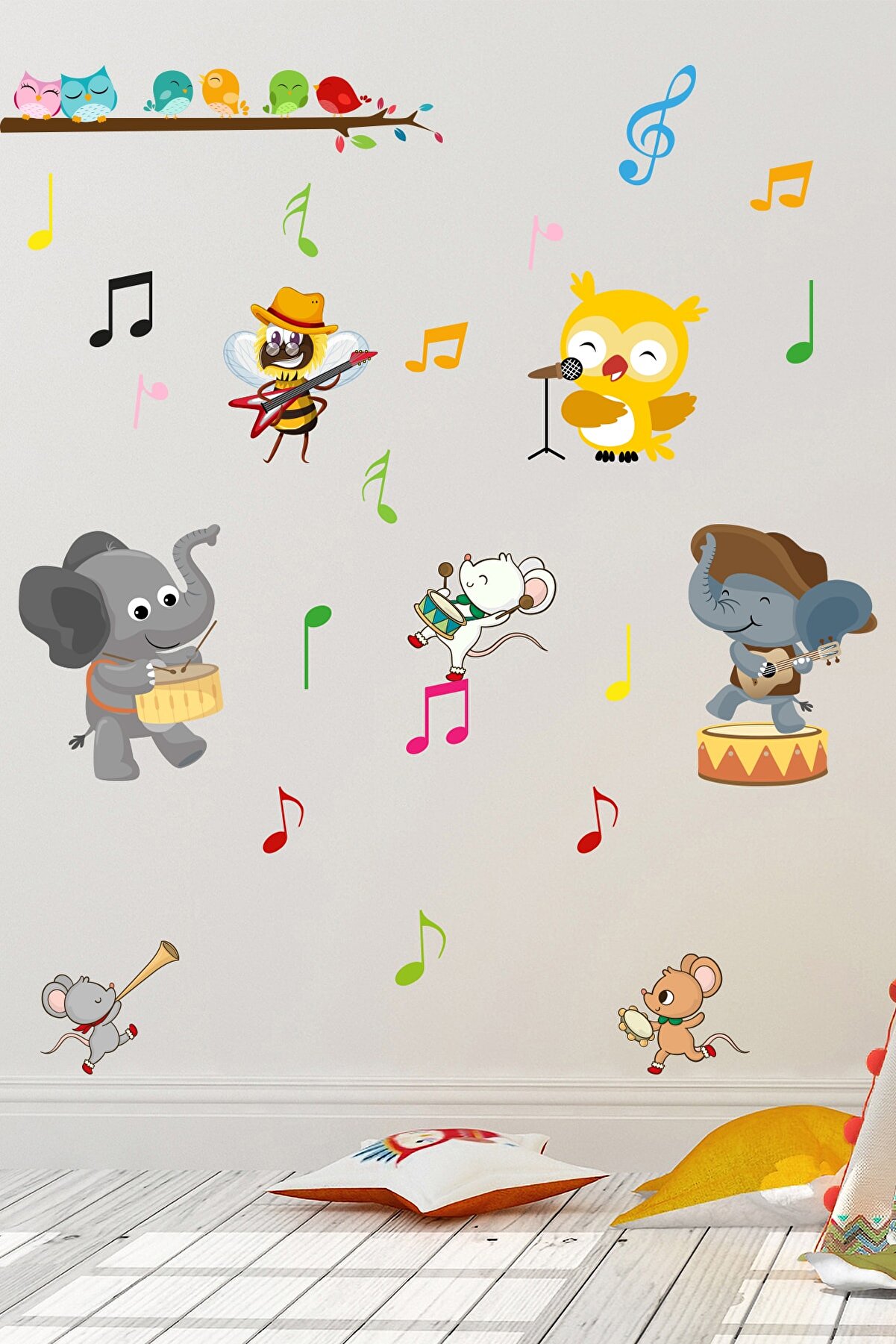 Tilki Dünyası Şarkı Söyleyen Ve Müzik Yapan Hayvanlar Duvar Stickeri