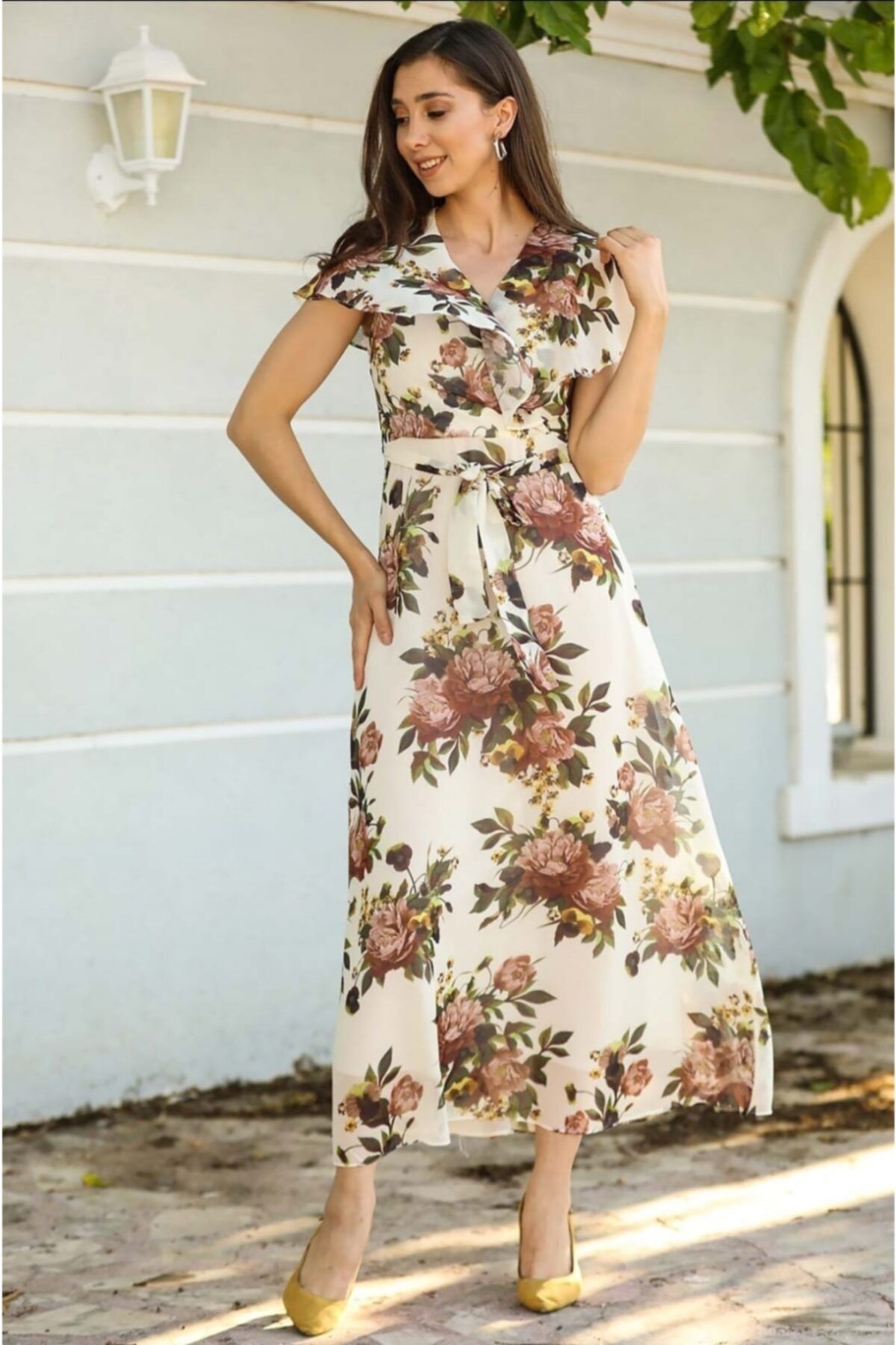 ButikEtiler Kadın Bej Çiçek Desenli Uzun Şifon Elbise