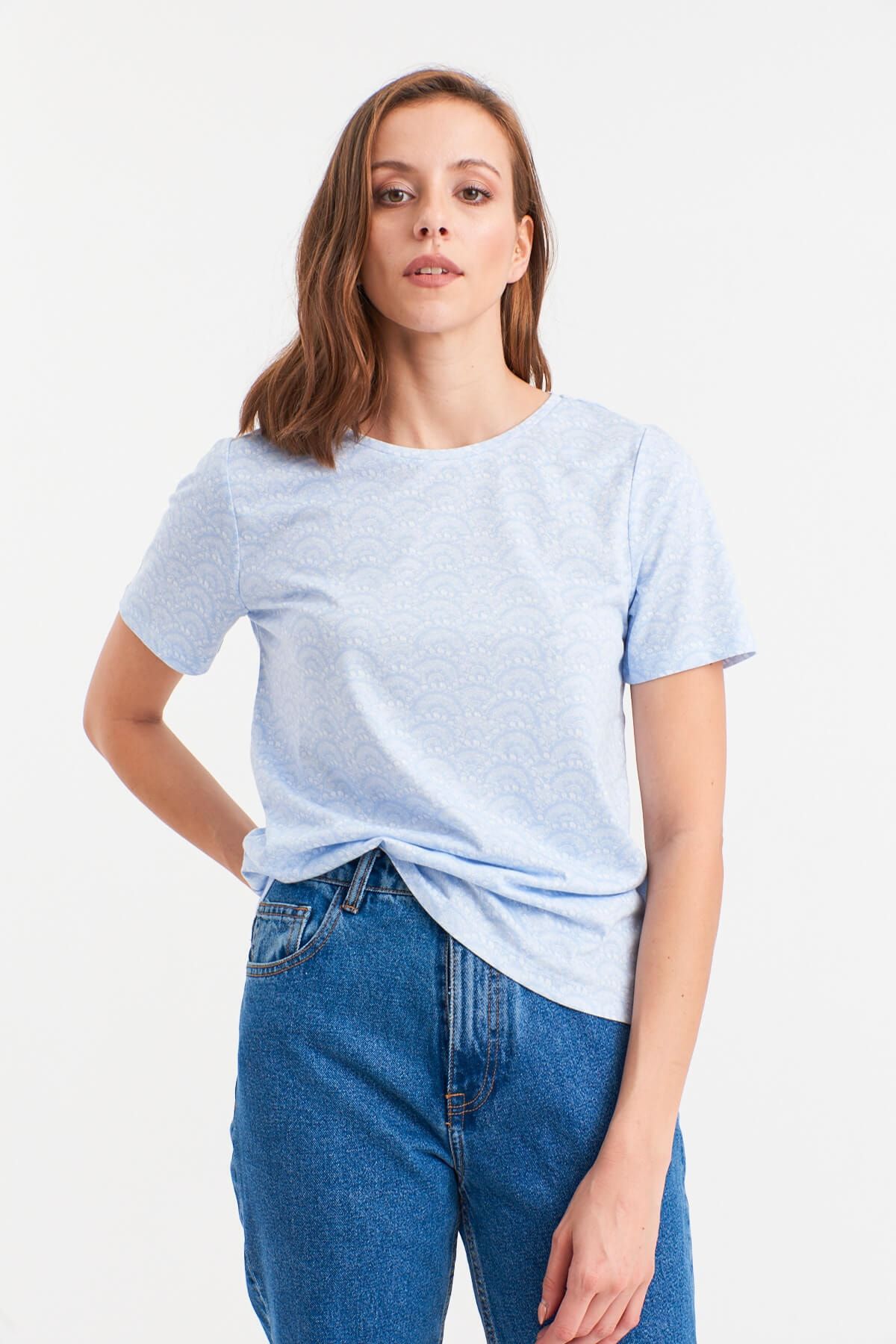 Hanna's Kadın Mavi Açılı Desenli T-shirt