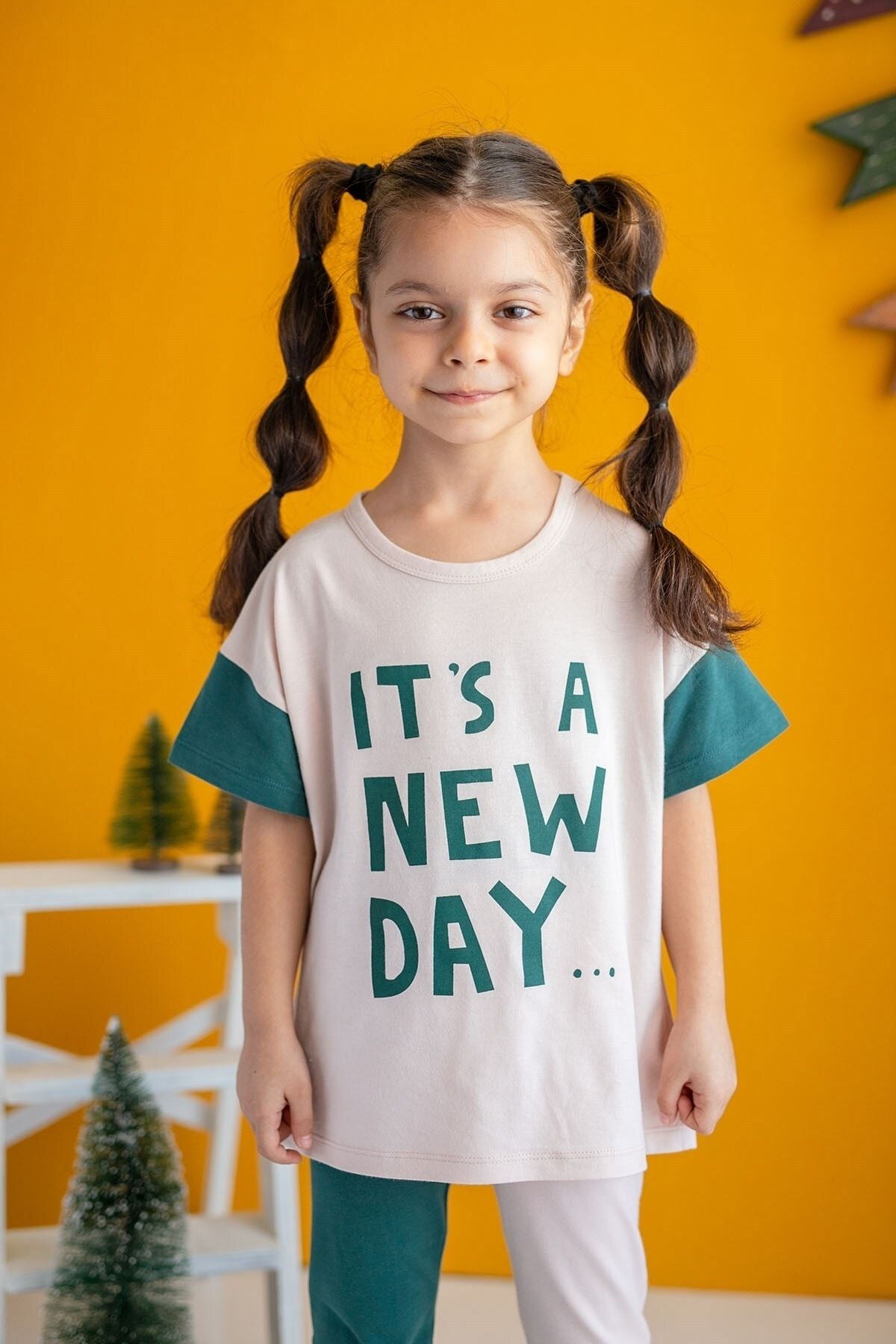 Zeyland Kız Çocuk New Day T-shirt (6-12yaş)