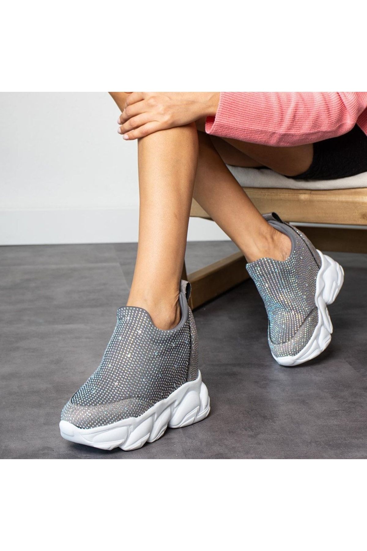 Leyna Dolgu Topuklu Simli Kadın Spor Ayakkabı