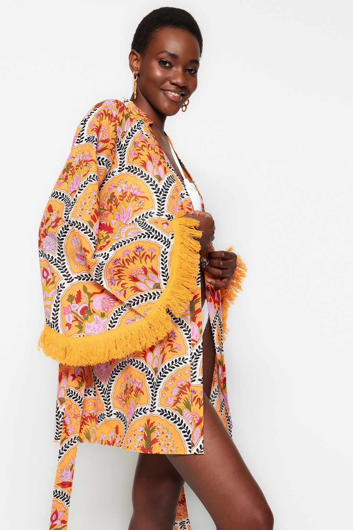 Trendyolmilla Çiçek Desenli Mini Dokuma %100 Pamuklu Plaj Kimono&Kaftan TBESS23KM00004