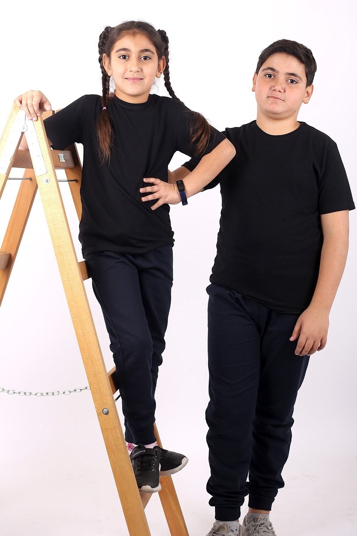 Çiggo Kids Unisex Iki Adet Düz Jogger Eşofman Altı Ve Iki Adet Düz Pamuklu Basic T-shirt