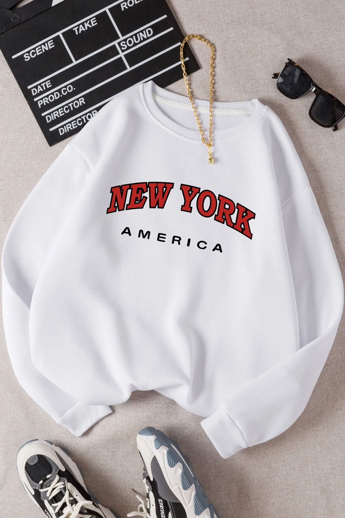 Fumood Beyaz Oversize Kalıp New York Tasarımlı Unisex Bisikletyaka Sweatshirt