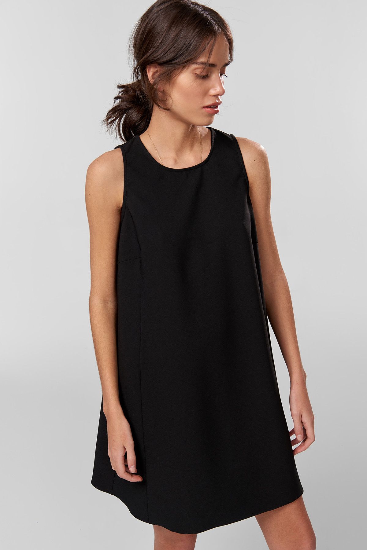 TRENDYOLMİLLA Basic - Siyah Kolsuz Elbise TOFSS18BB0174