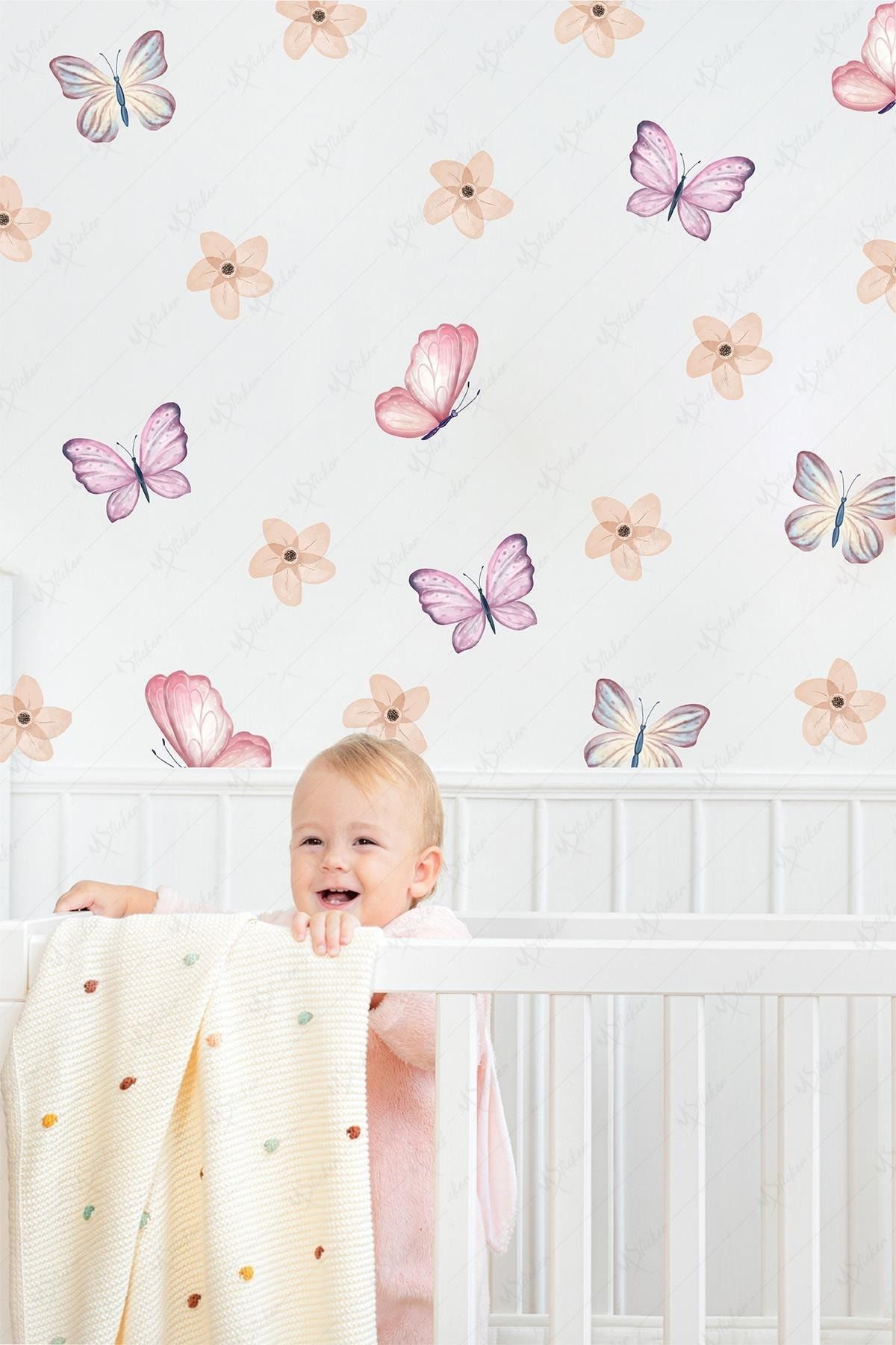 MSticker Soft Renklerde Kelebekler Ve Çiçekler Çocuk Bebek Odası Cam Duvar Sticker Seti
