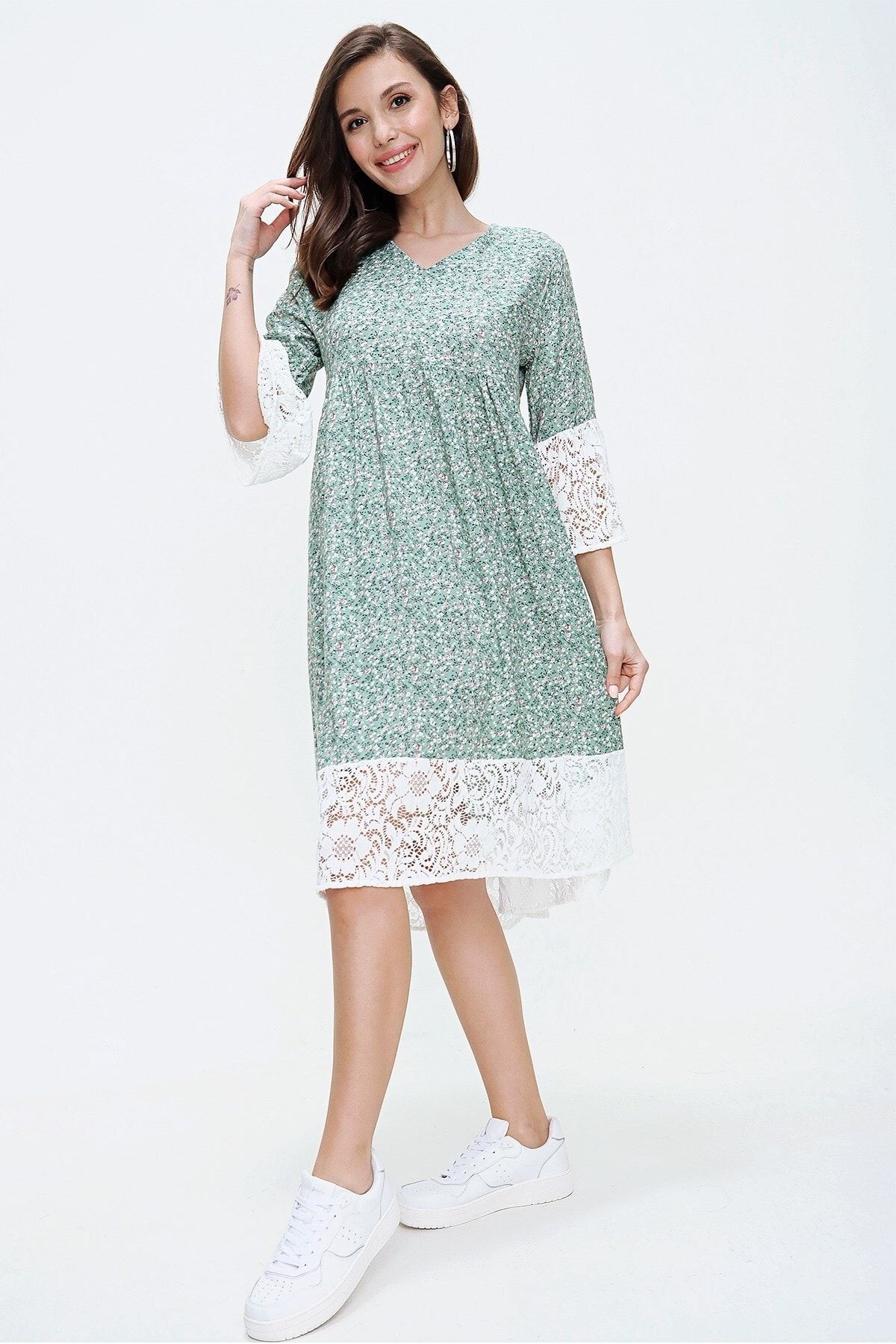 By Saygı Kadın Yeşil Çiçek Desen Dantel Detaylı Elbise S-20Y2060057