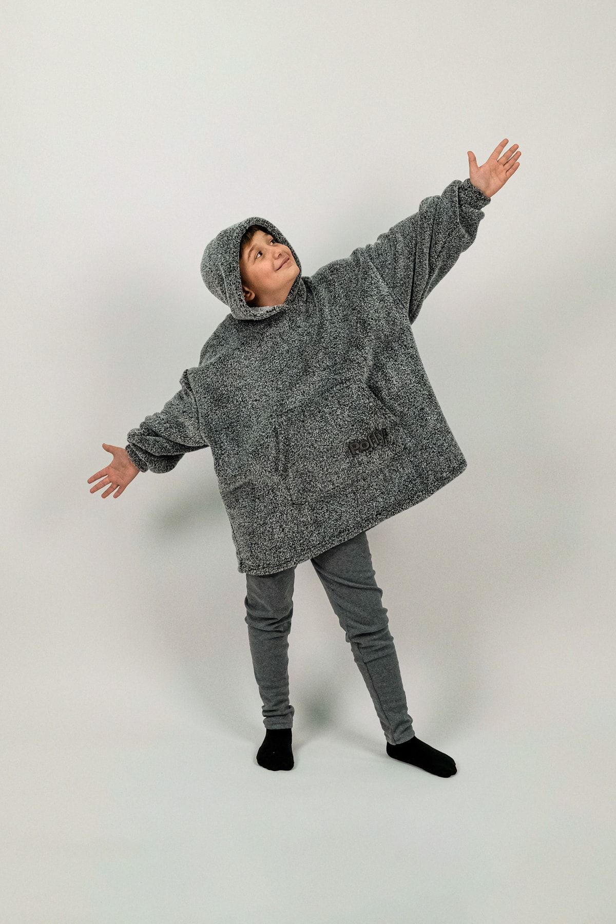 POFFY Çocuk Oversize Giyilebilir Battaniye Tek Beden 12 Yaş Altı Unisex Peluş Kapüşonlu Sweatshirt