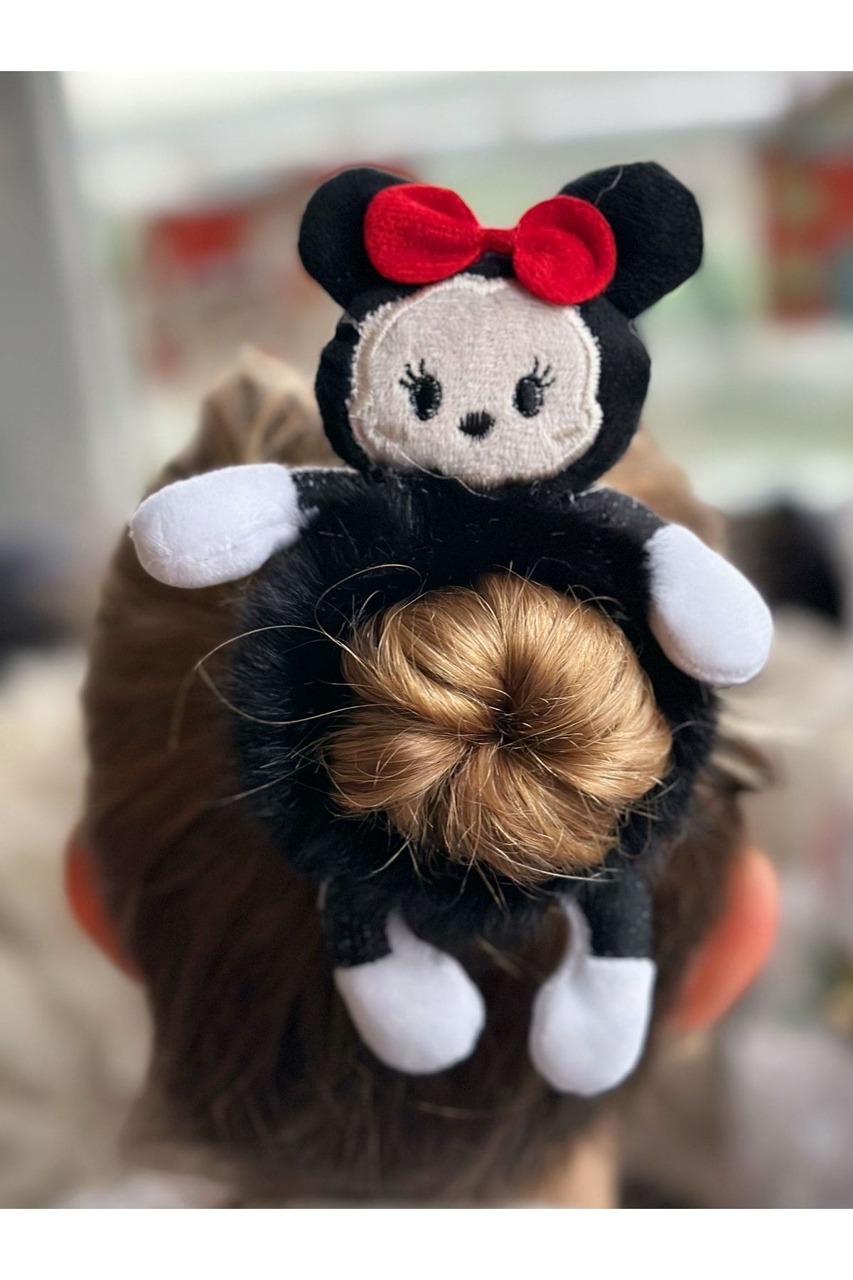 QUEEN AKSESUAR Sevimli Büyük 3d Boyutlu Oyuncak Peluş Tüylü Büyük Minnie Mouse Fare Toka Lastikli Kadın Çocuk Siyah