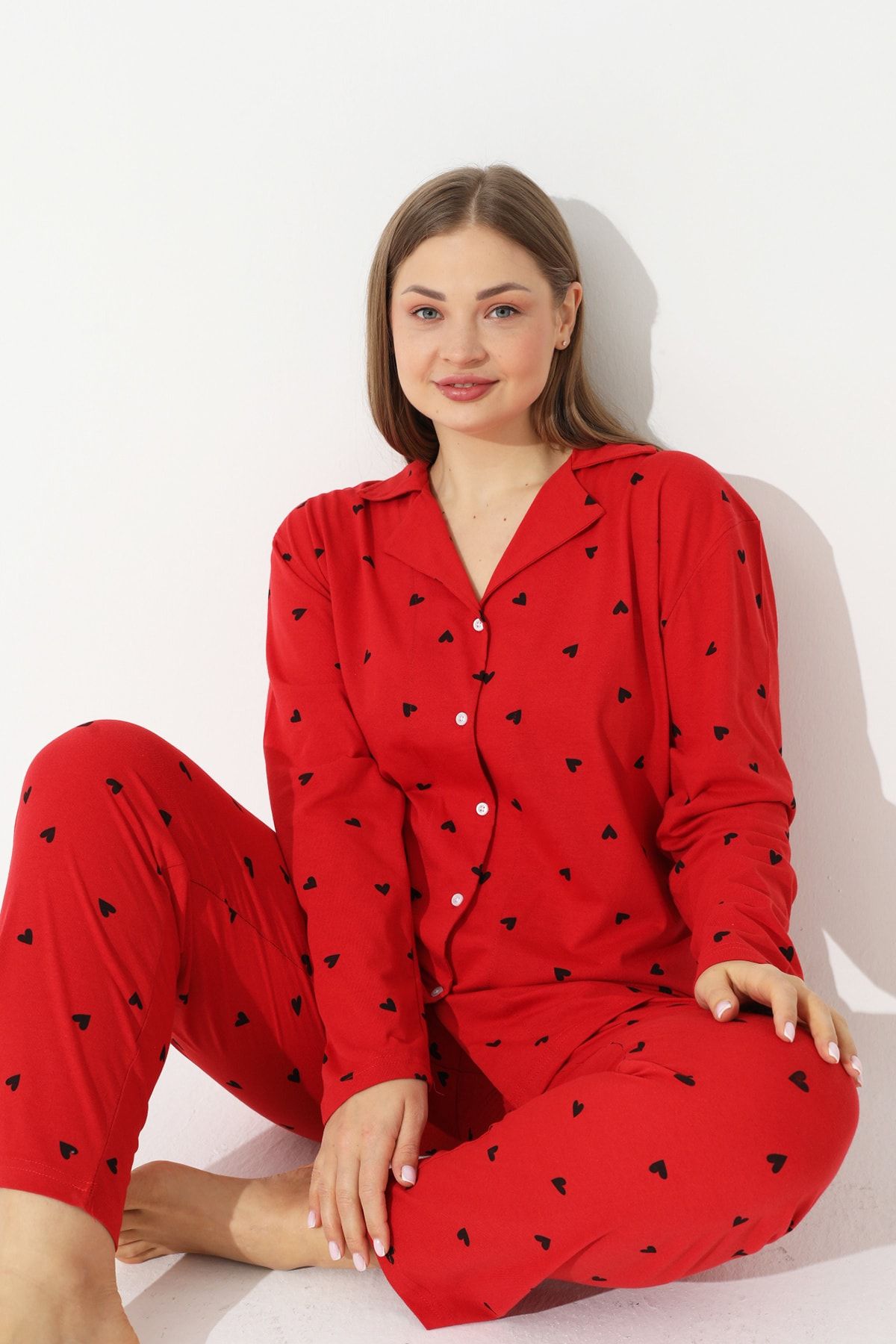 Siyah İnci Kırmızı Curve Büyük Beden Düğmeli Pamuklu Pijama Takımı