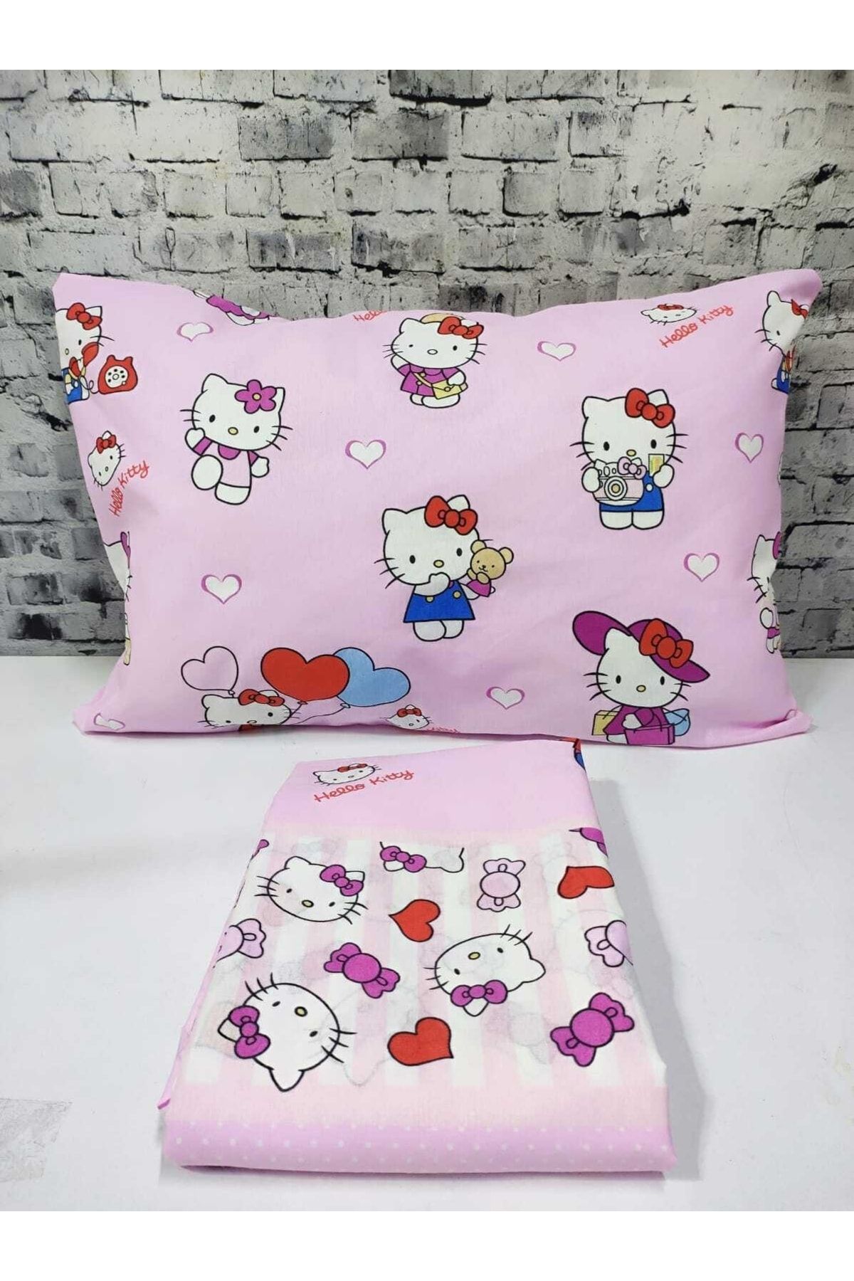 GASEL ÇARŞI Hello Kitty Pamuklu Kumaş Tek Kişilik Nevresim Seti ( Çarşafsız )