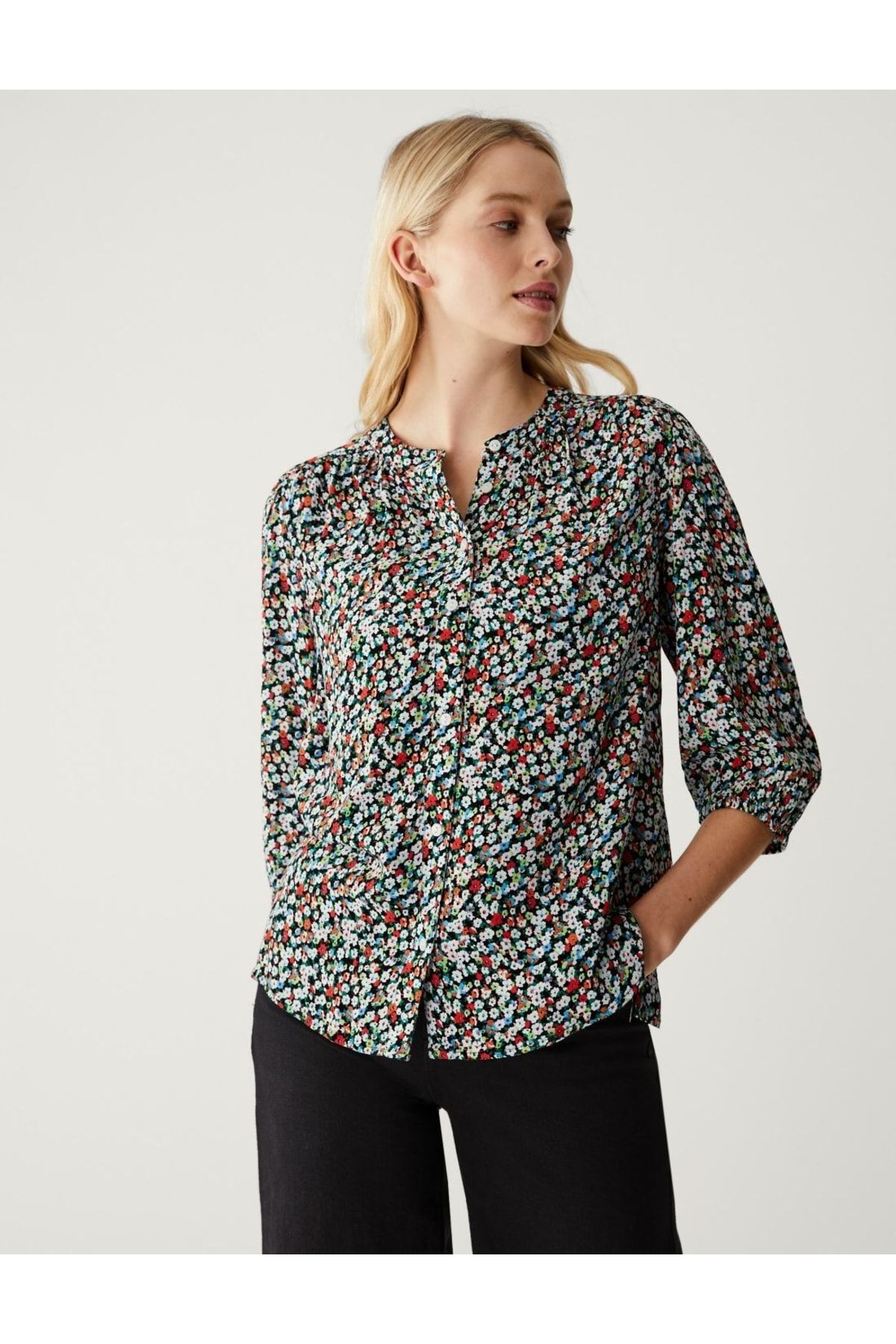 Marks & Spencer Düğme Detaylı Desenli Bluz
