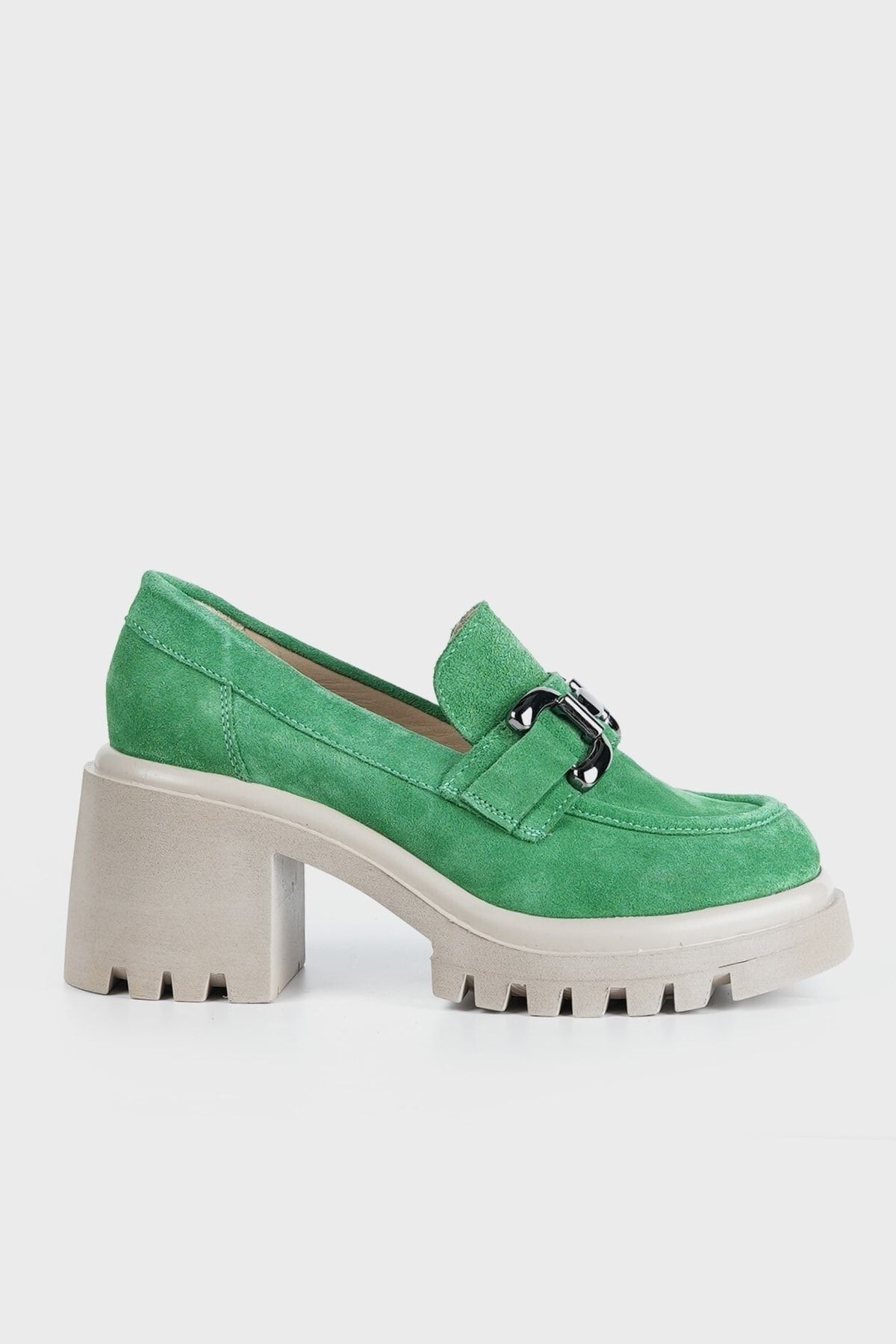 TUNAELLİ Kadın Yeşil Süet Hakiki Deri Zincirli Loafer Ayakkabı